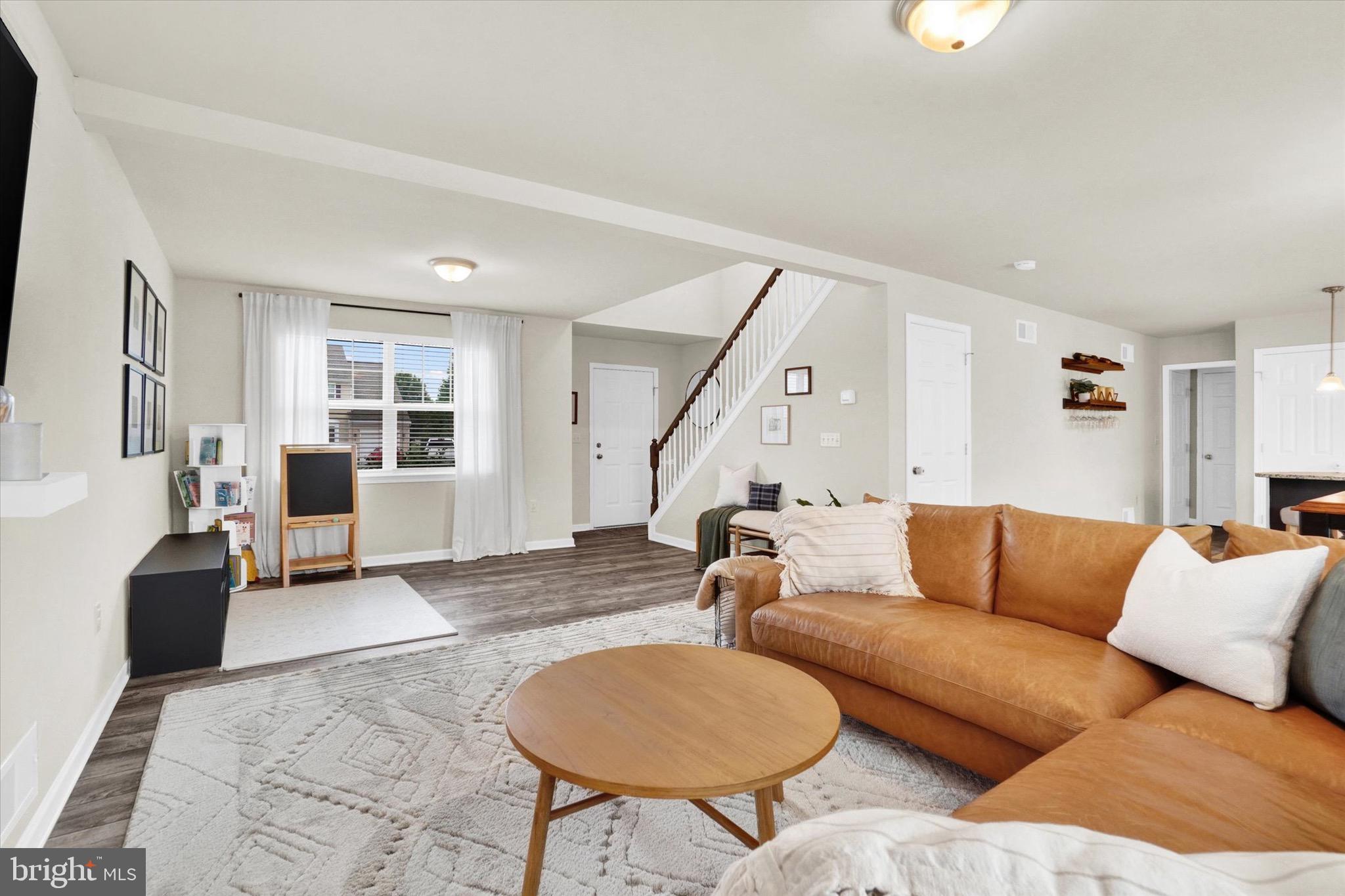 FARM LANE ESTATES - Residential