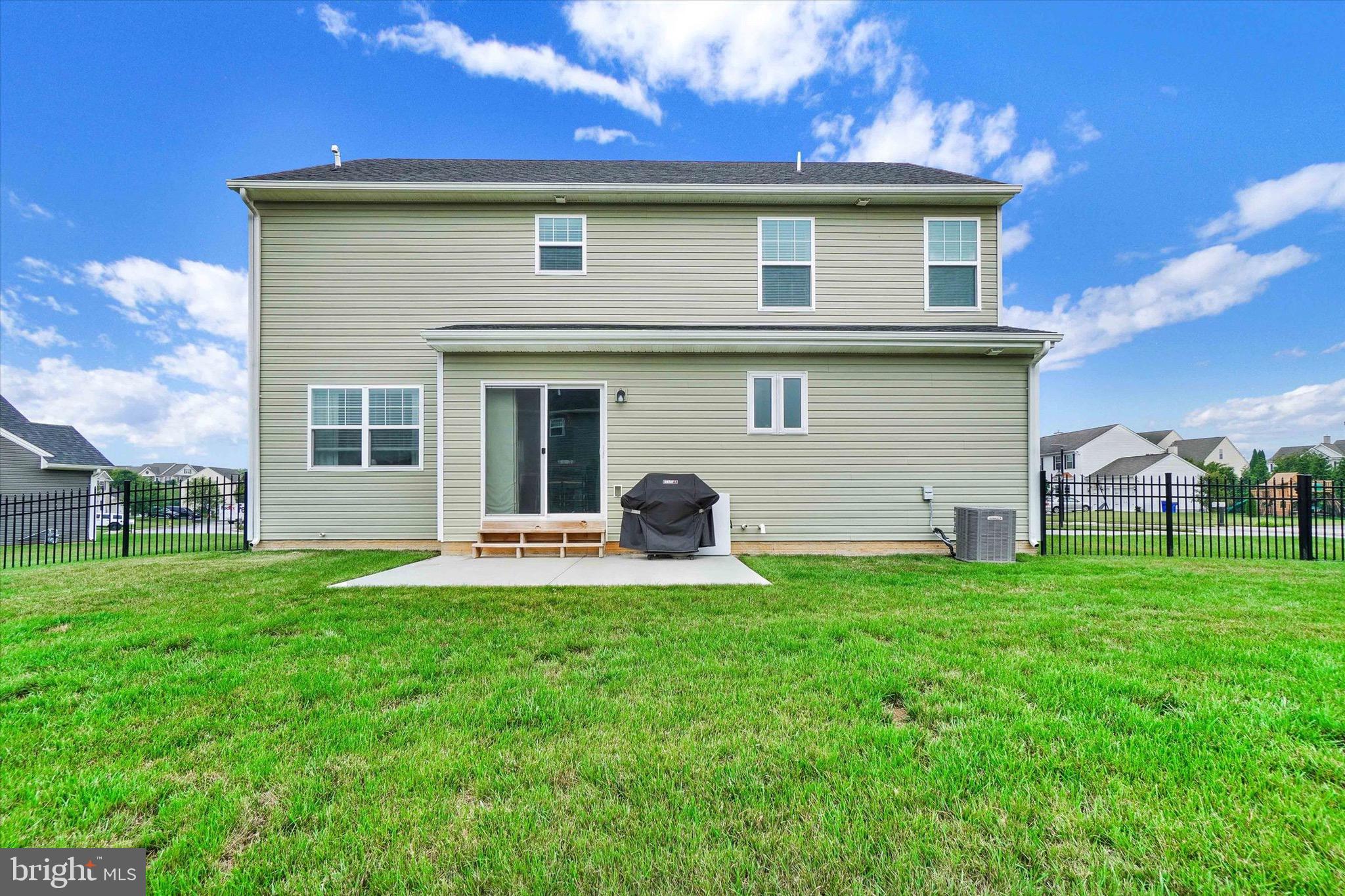 FARM LANE ESTATES - Residential