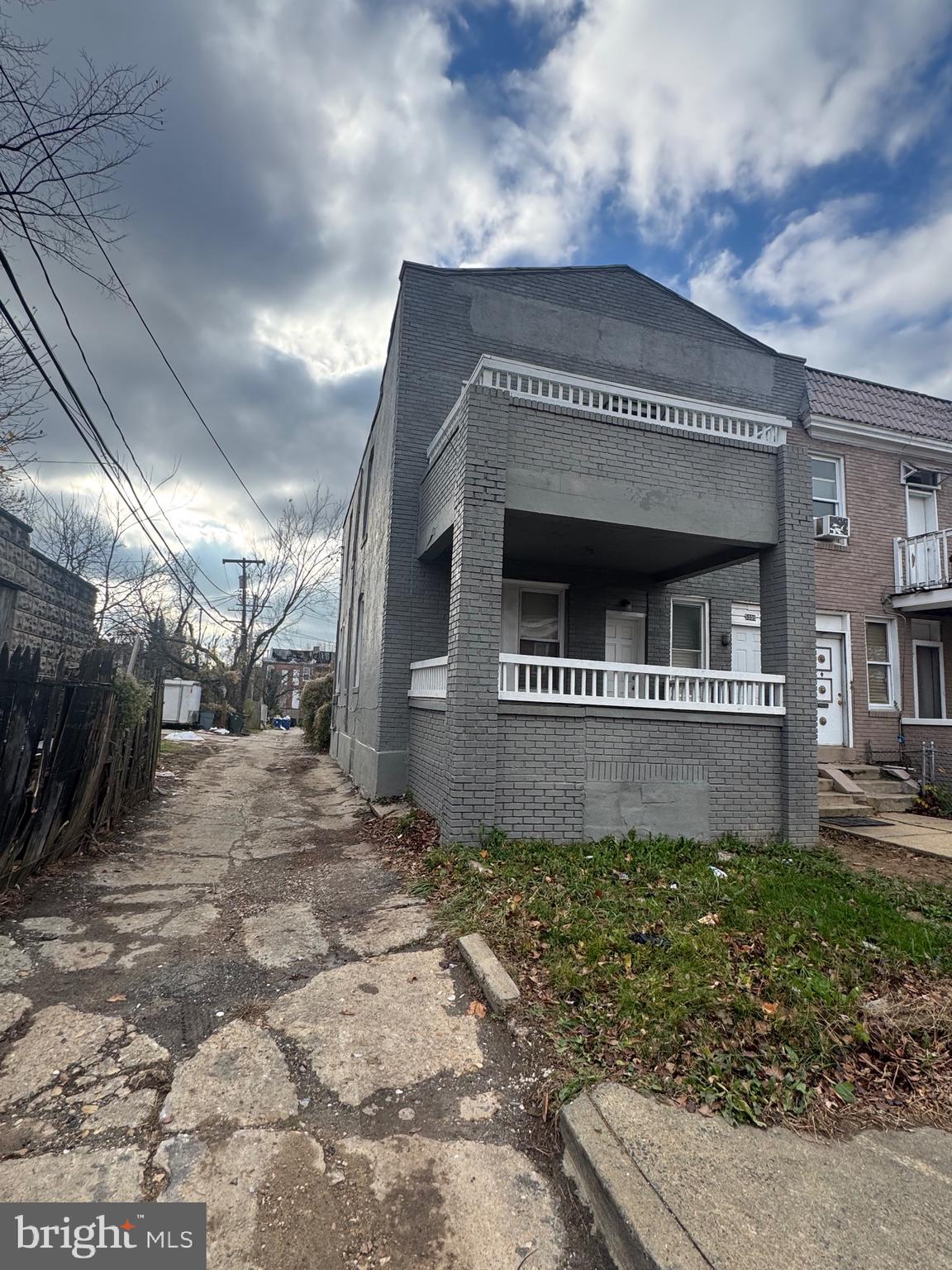 CENTRAL PARK HEIGHTS - Residential Lease