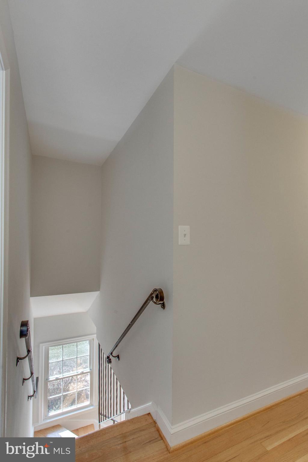 SURREY SQUARE - Residential