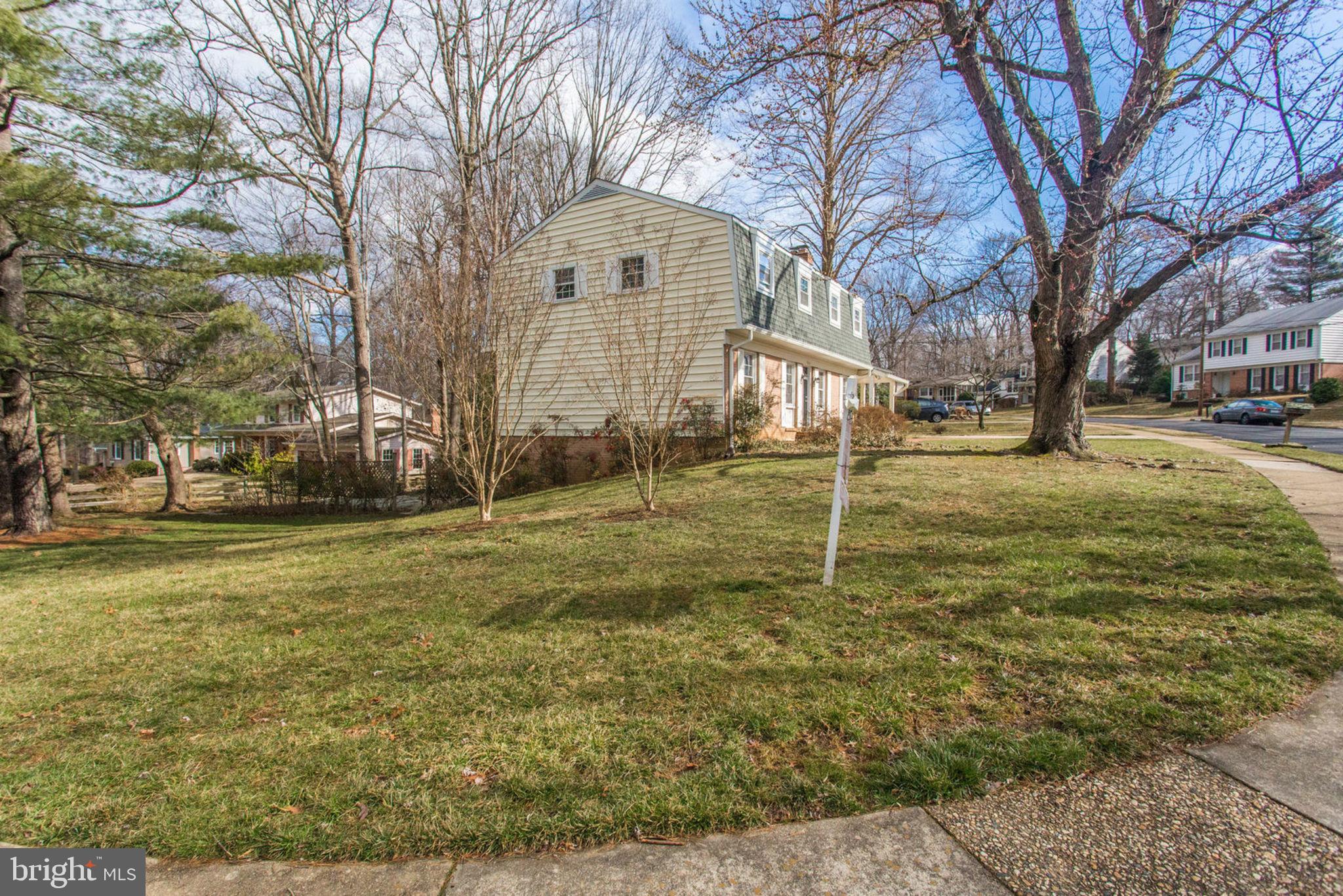 SURREY SQUARE - Residential