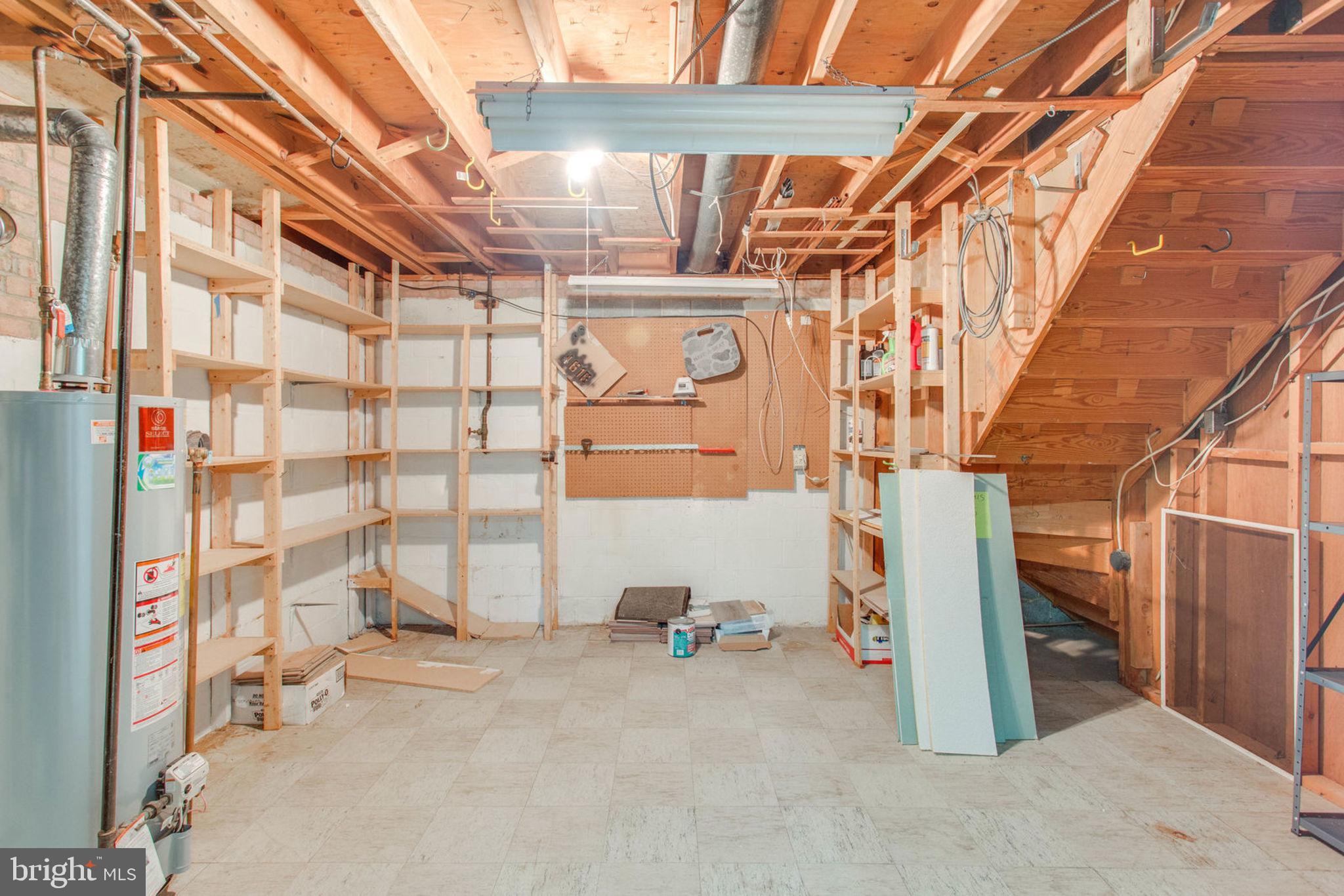 SURREY SQUARE - Residential