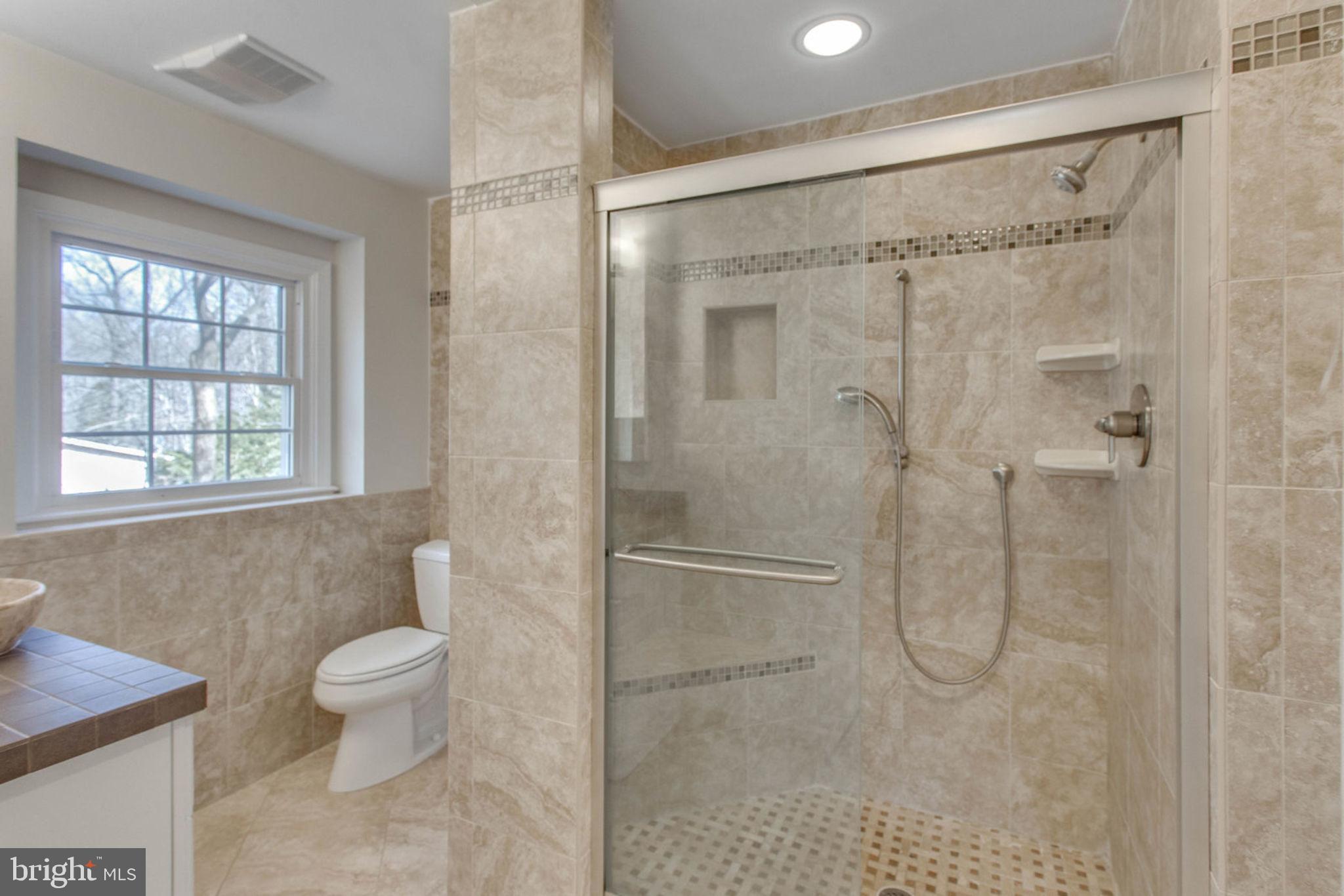 SURREY SQUARE - Residential