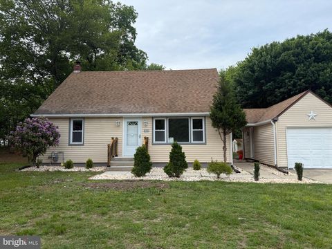 819 E EVESHAM ROAD GLENDORA NJ 08029