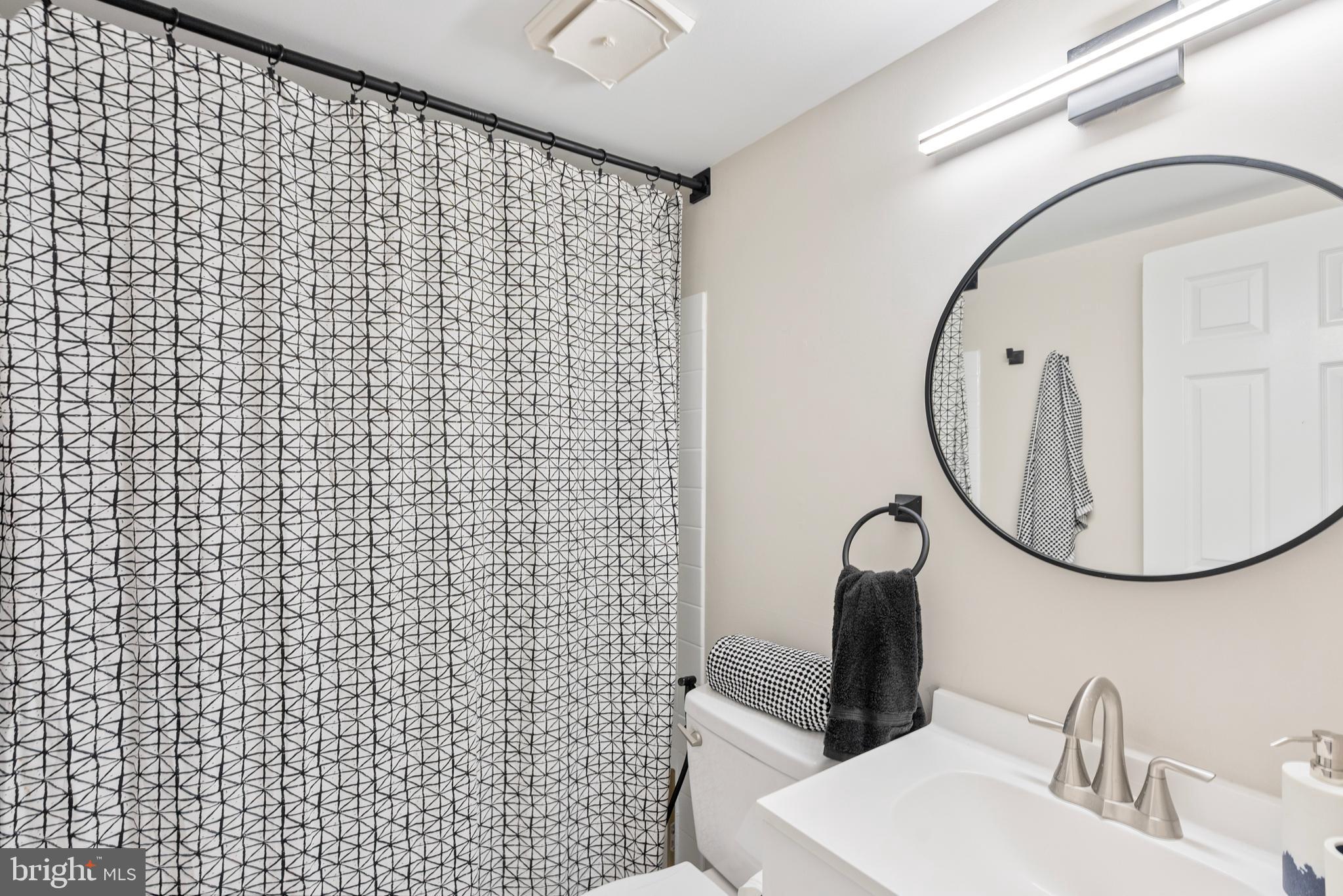 WESTHAMPTON MEWS - Residential Lease