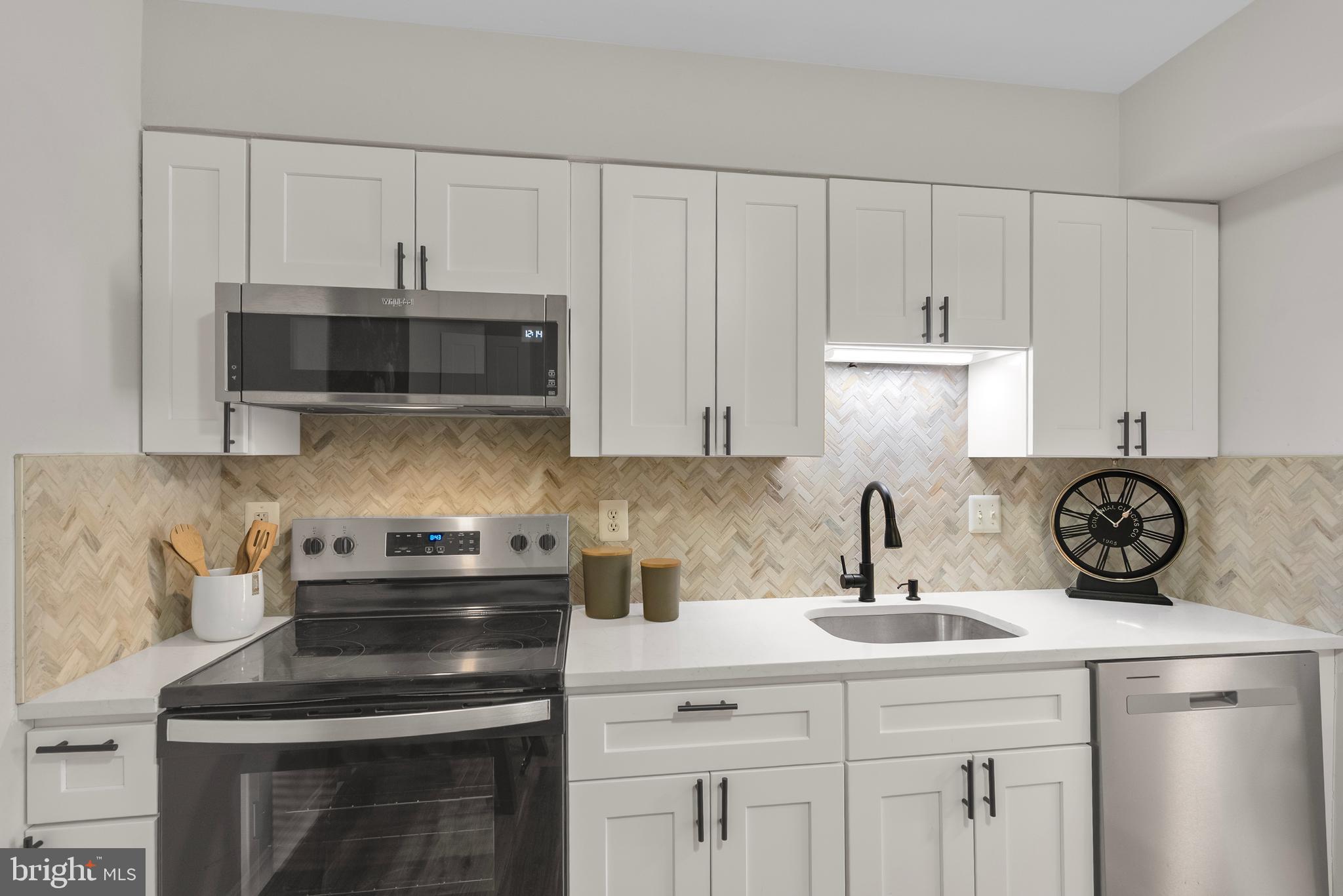 WESTHAMPTON MEWS - Residential Lease