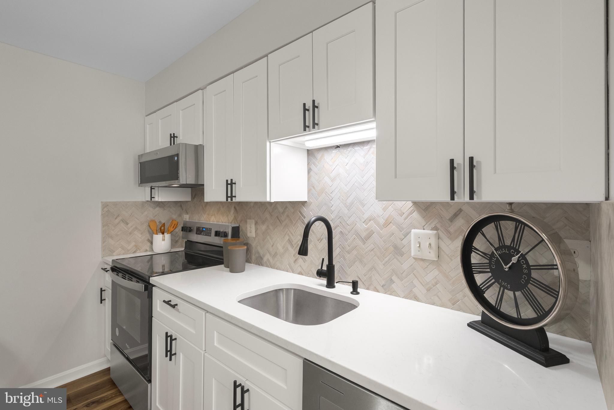 WESTHAMPTON MEWS - Residential Lease