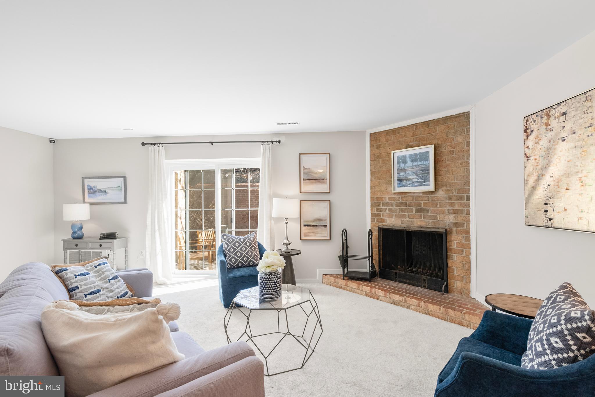 WESTHAMPTON MEWS - Residential Lease