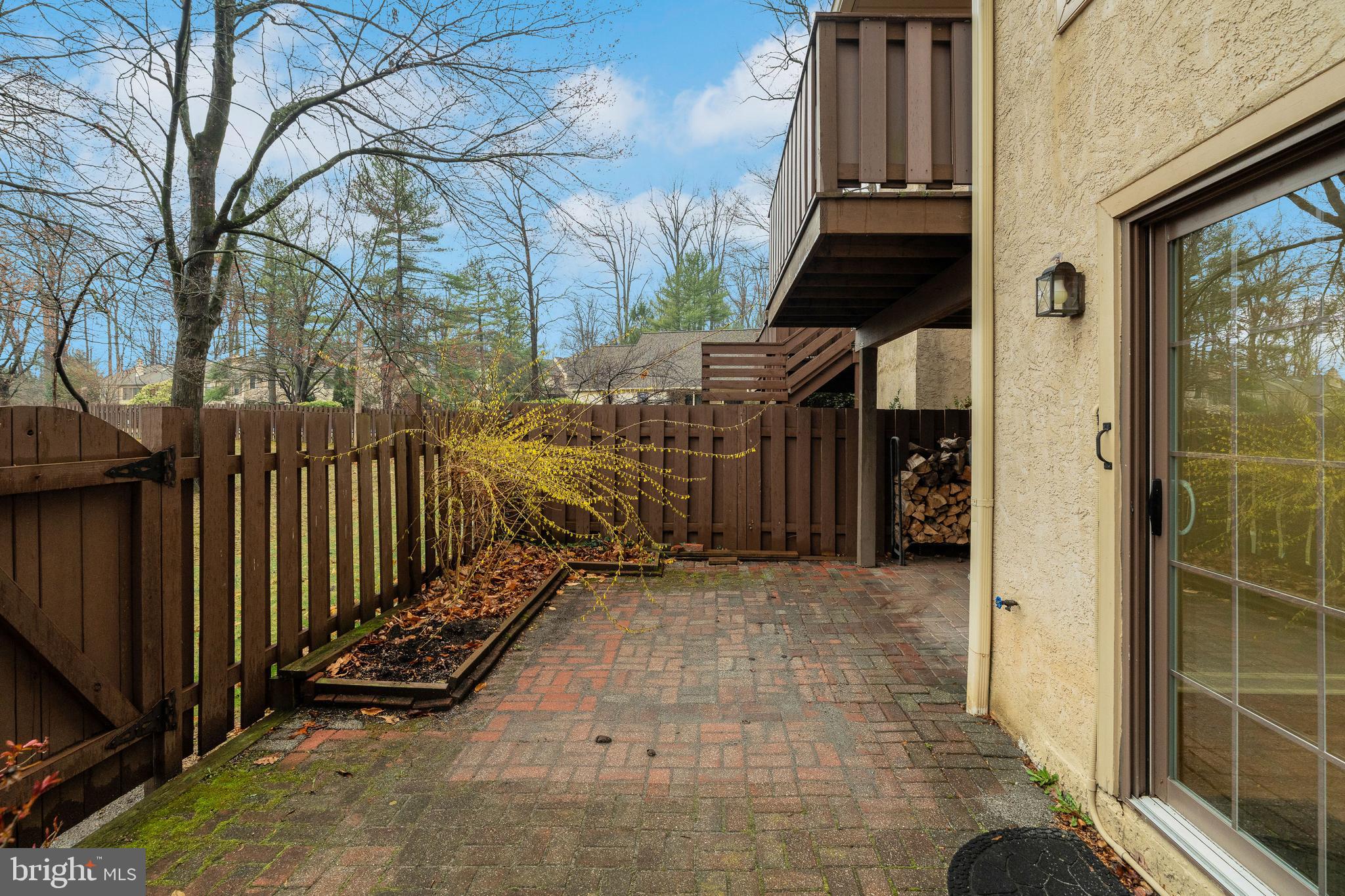 WEATHERSTONE - Residential Lease