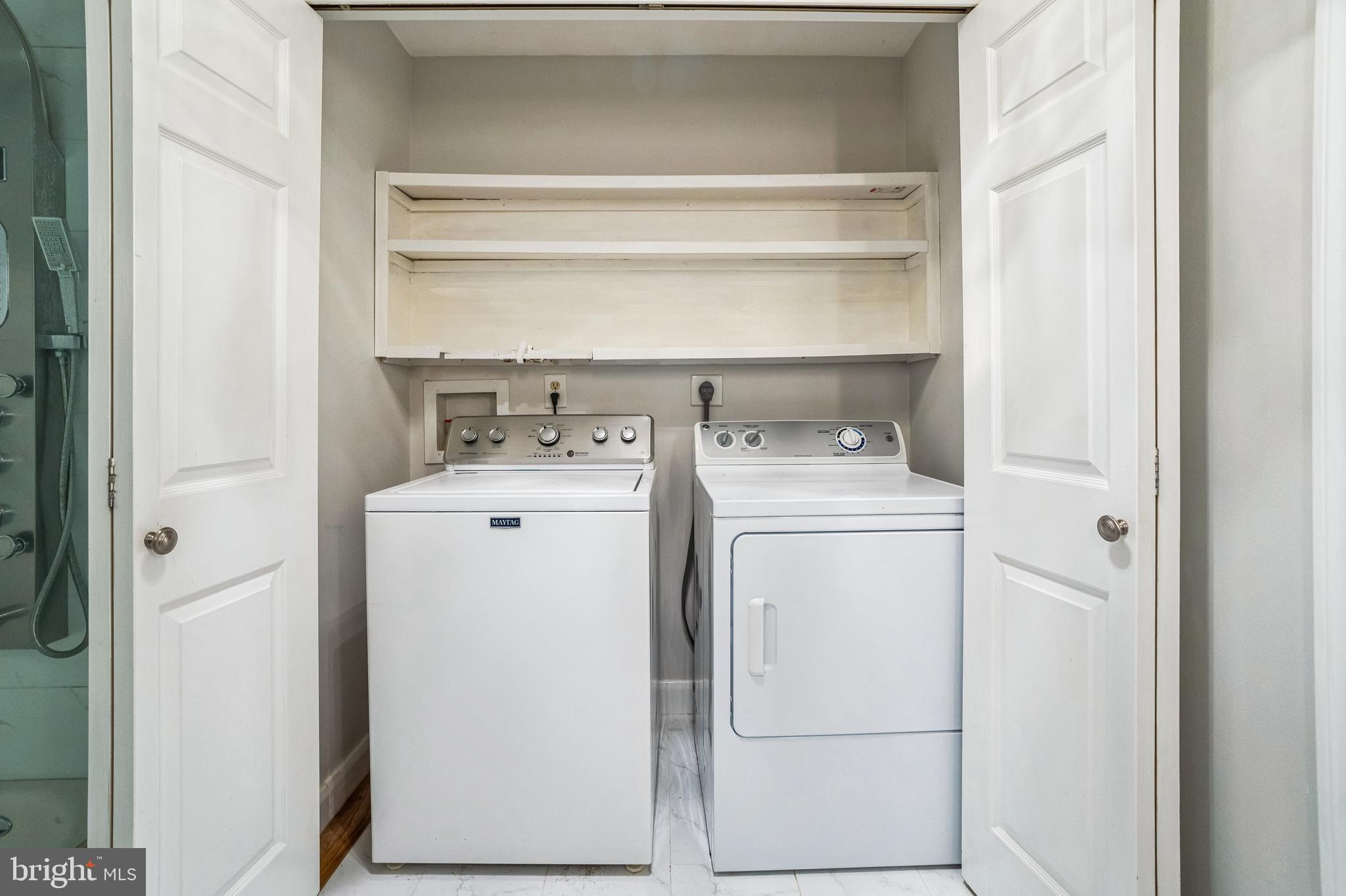 WEATHERSTONE - Residential Lease