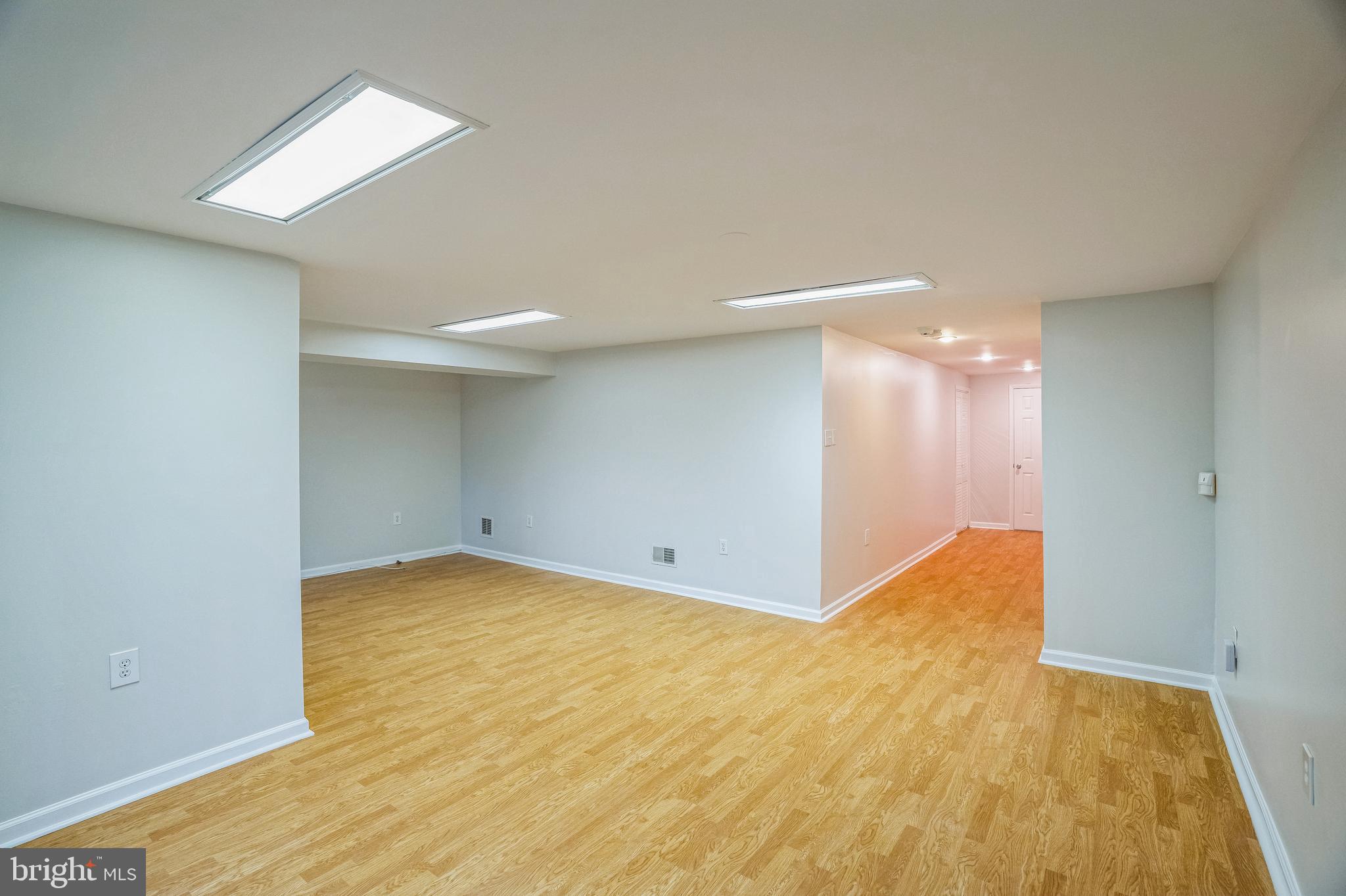 WEATHERSTONE - Residential Lease