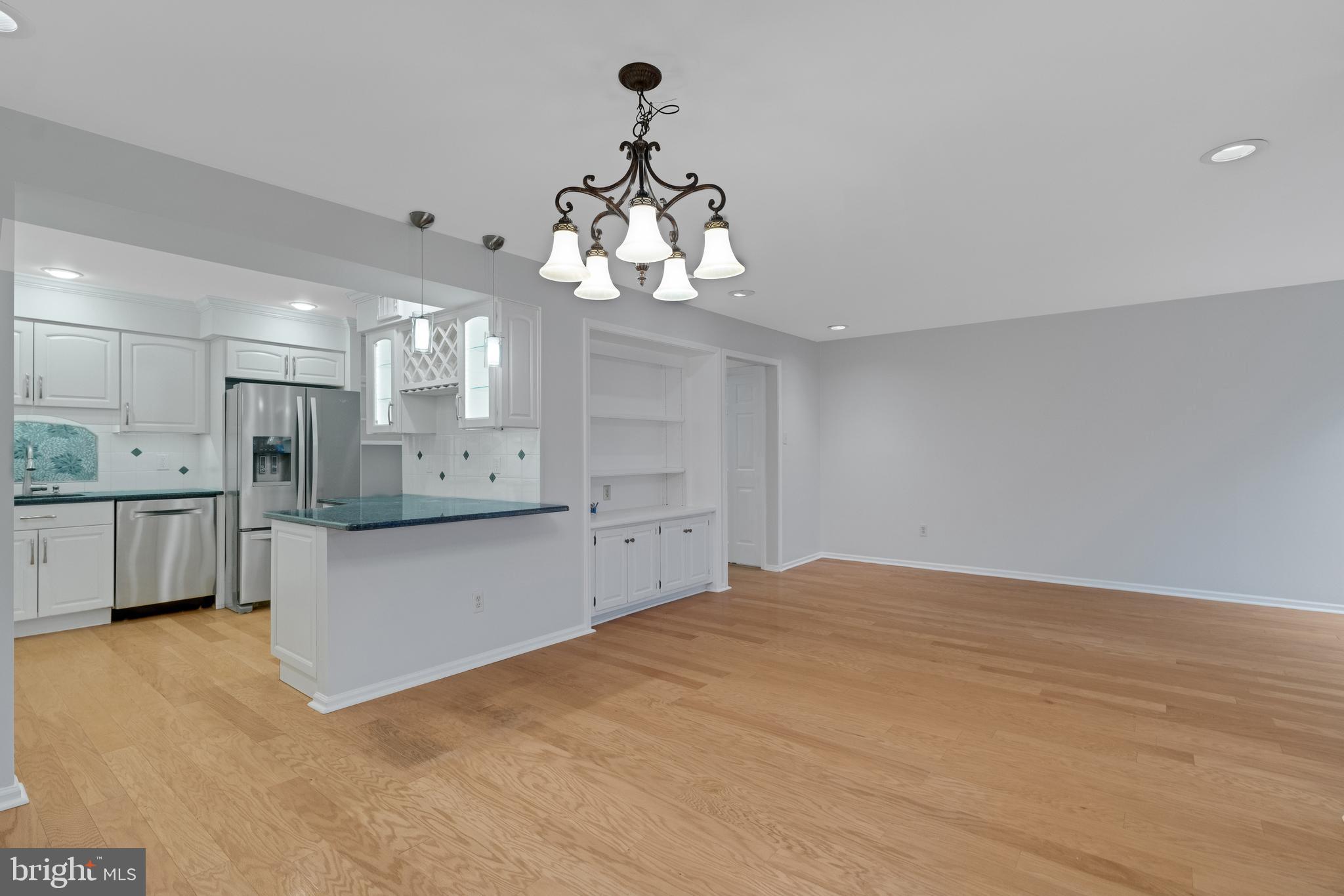 WEATHERSTONE - Residential Lease