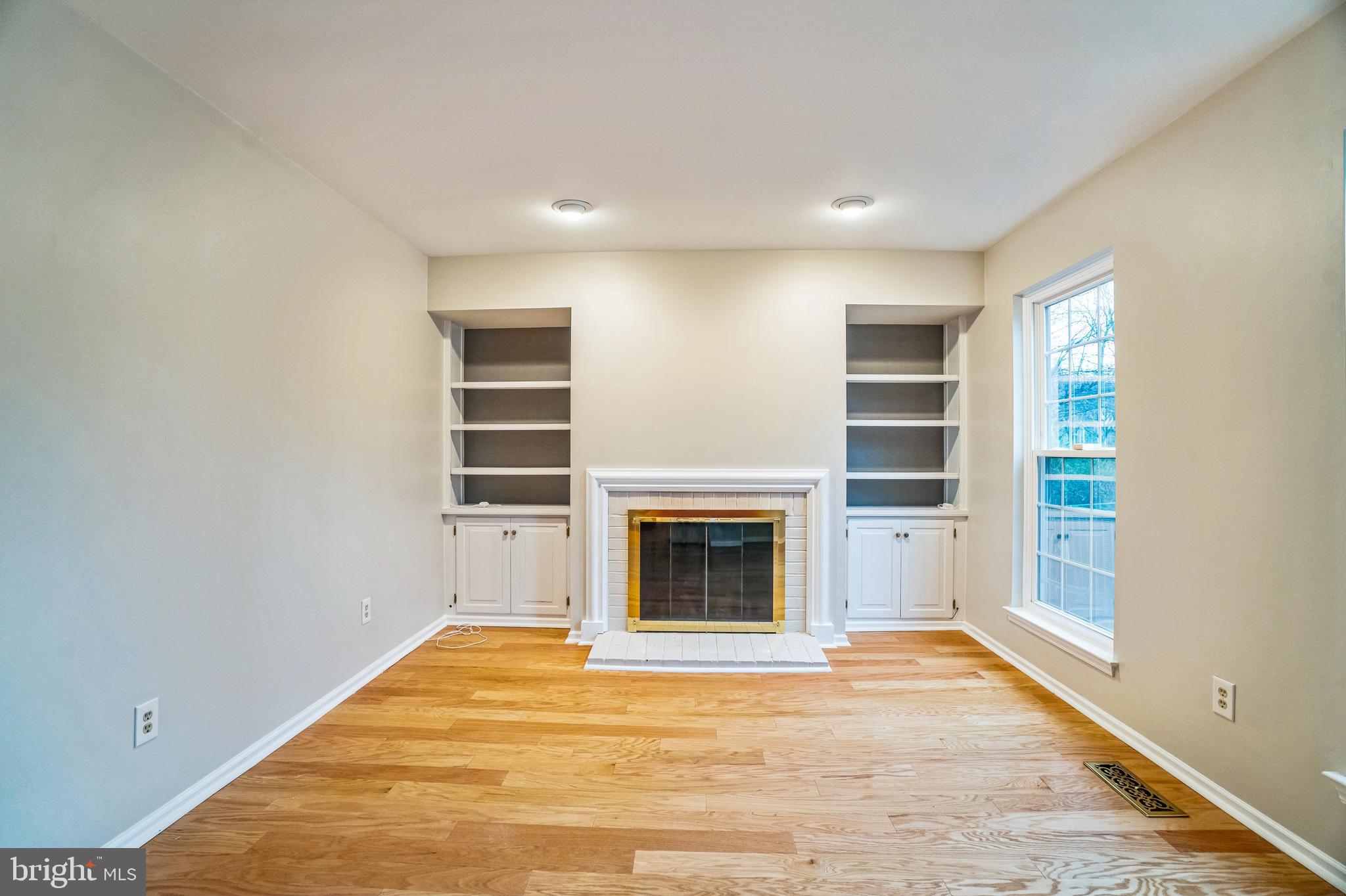 WEATHERSTONE - Residential Lease