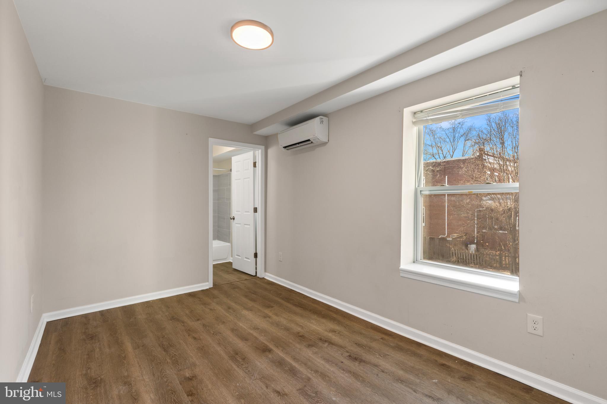 OAKENSHAWE - Residential