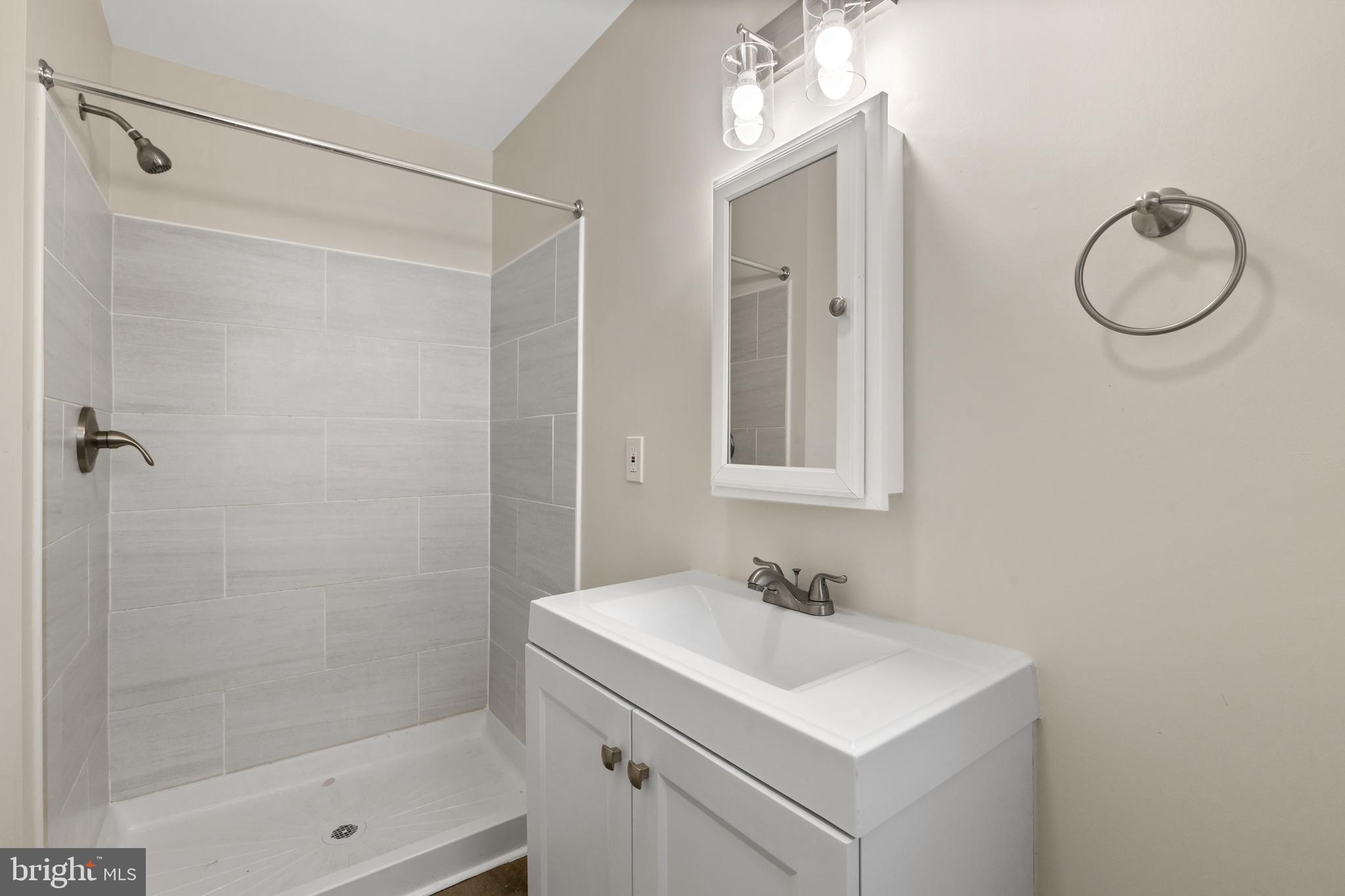 OAKENSHAWE - Residential