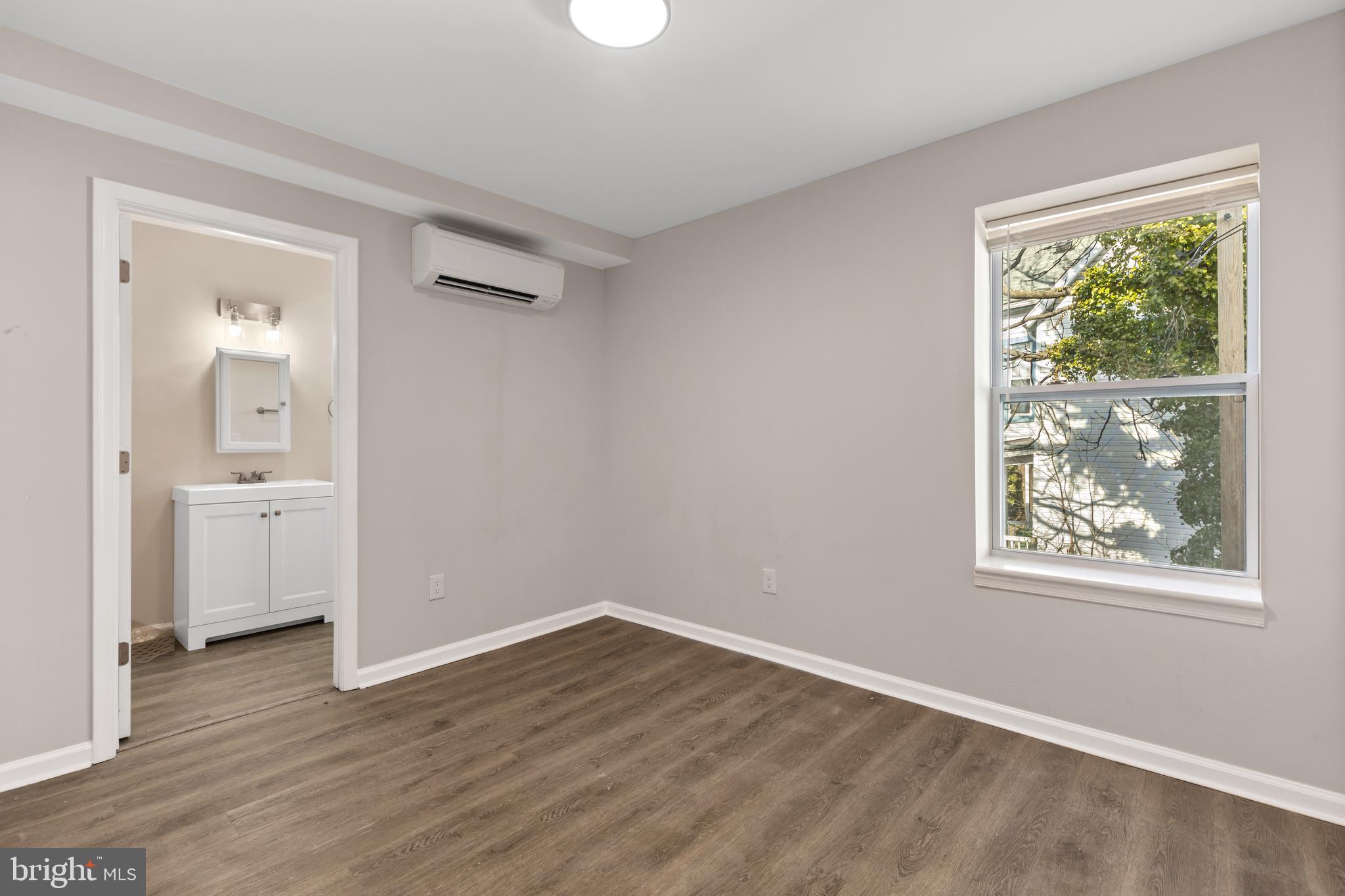 OAKENSHAWE - Residential