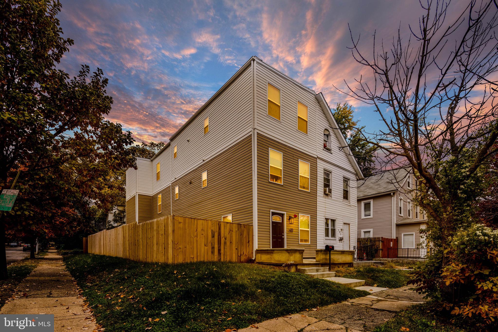 OAKENSHAWE - Residential