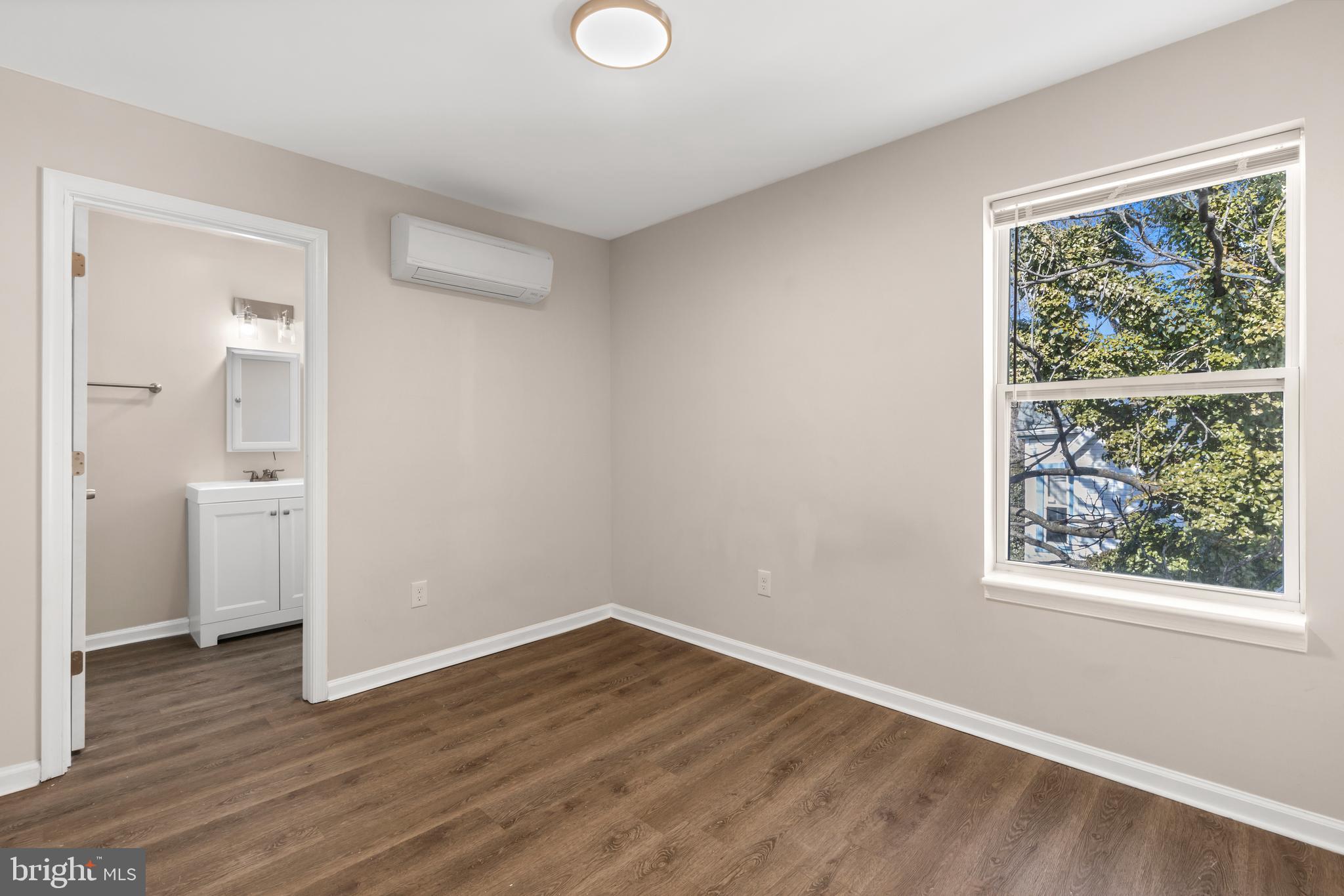 OAKENSHAWE - Residential