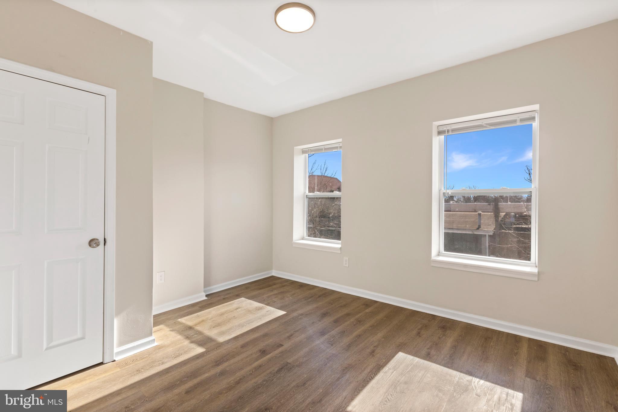 OAKENSHAWE - Residential