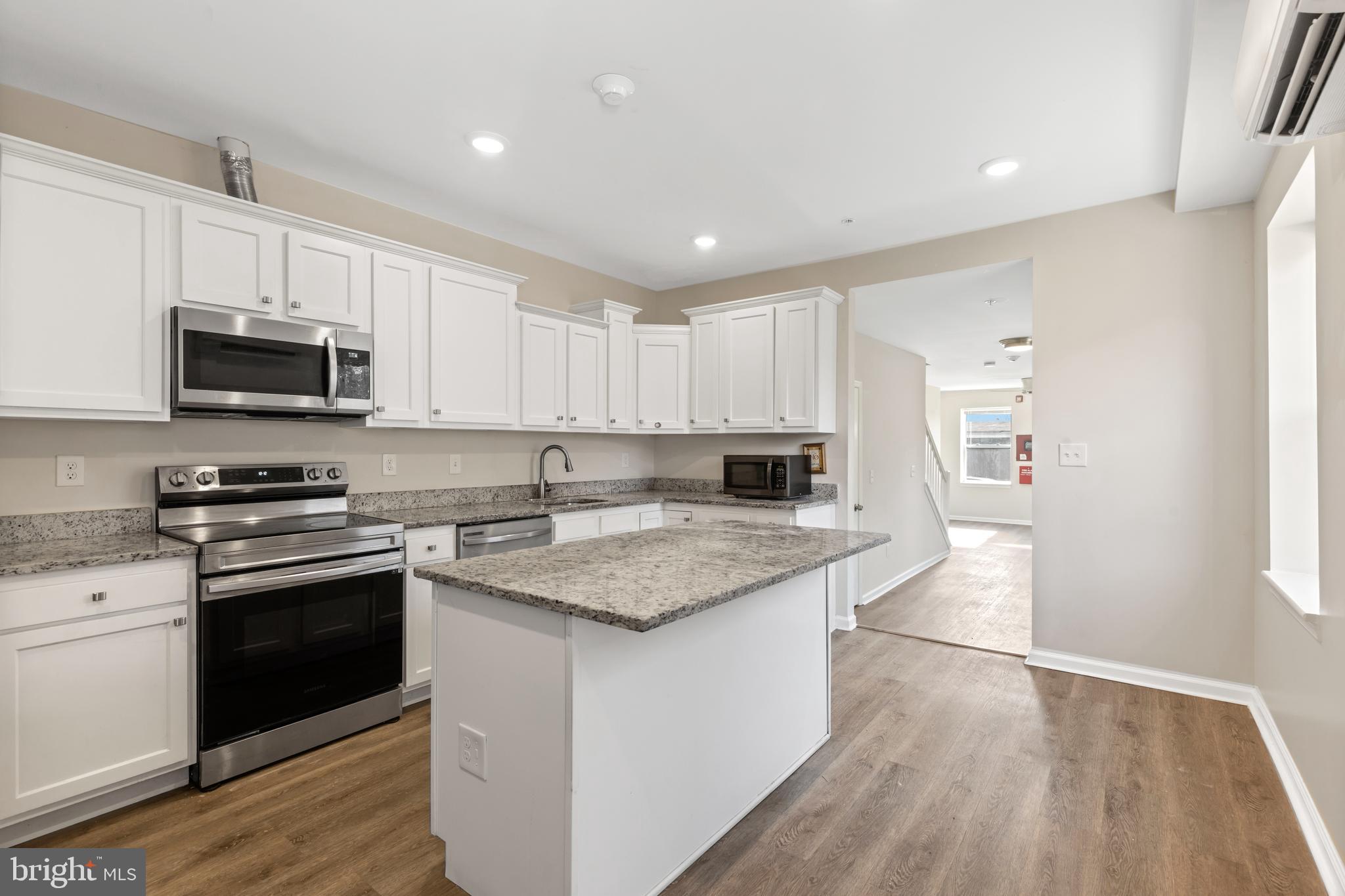 OAKENSHAWE - Residential