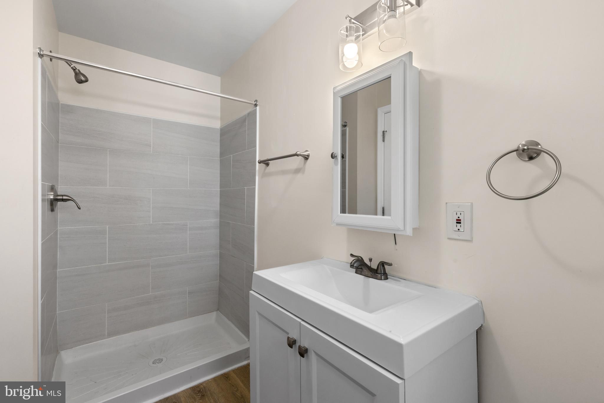 OAKENSHAWE - Residential