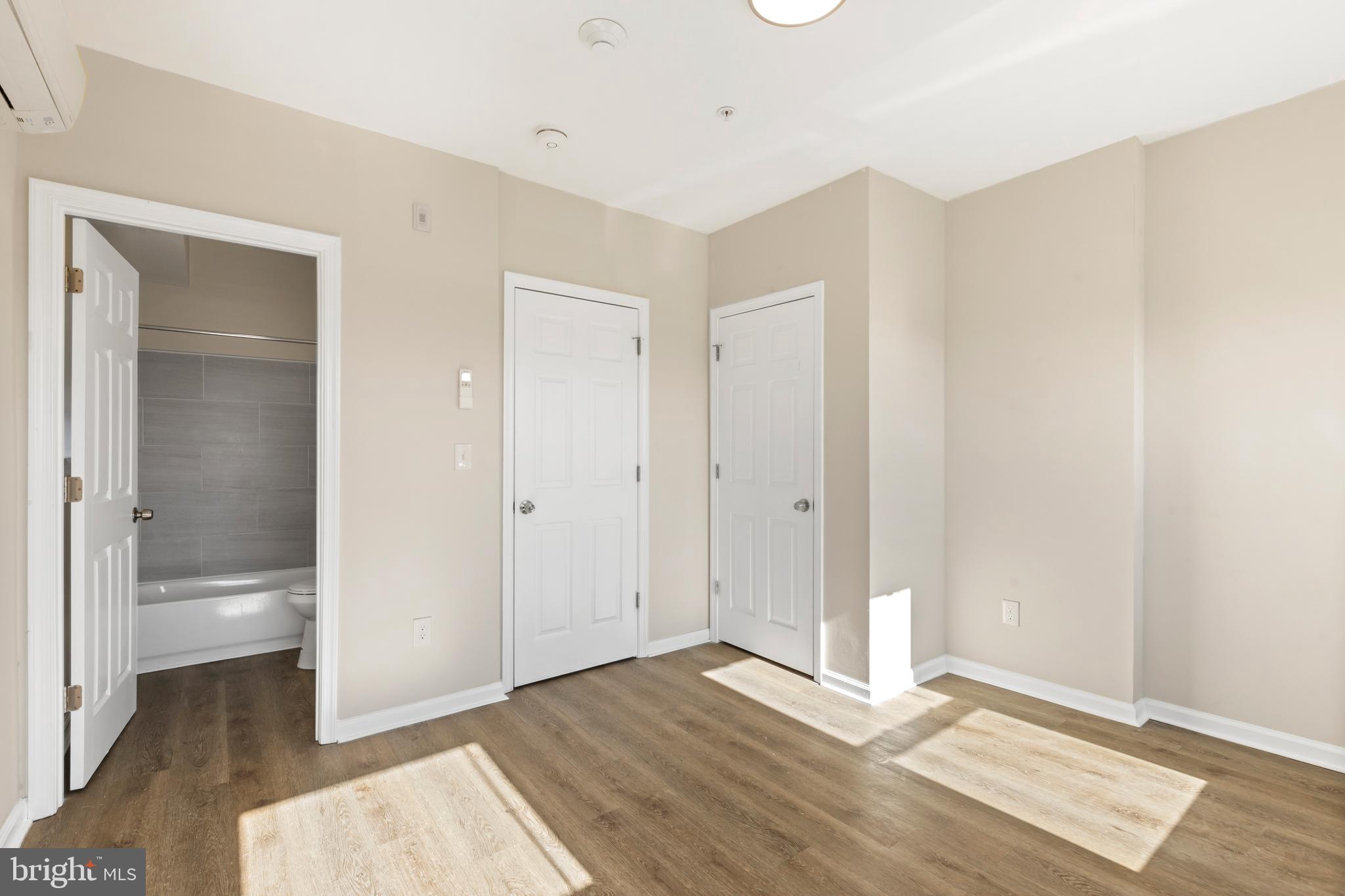 OAKENSHAWE - Residential