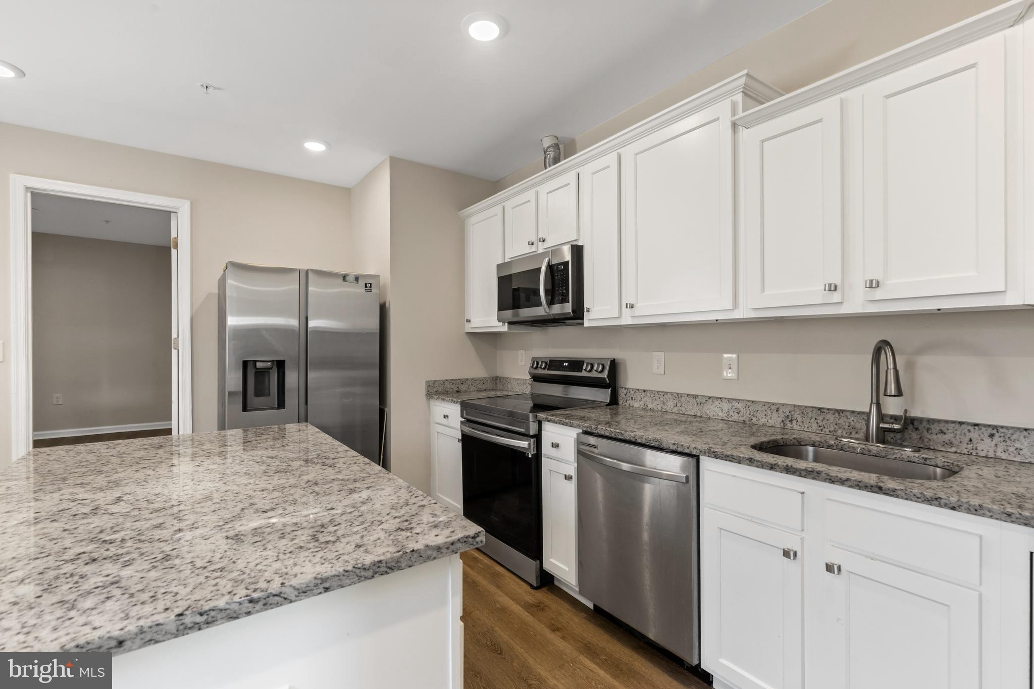 OAKENSHAWE - Residential