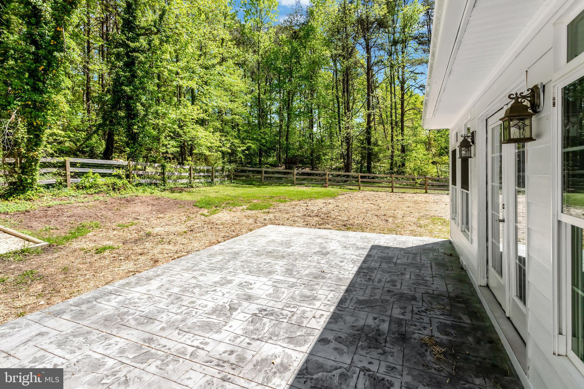 TWIN LAKES - Residential