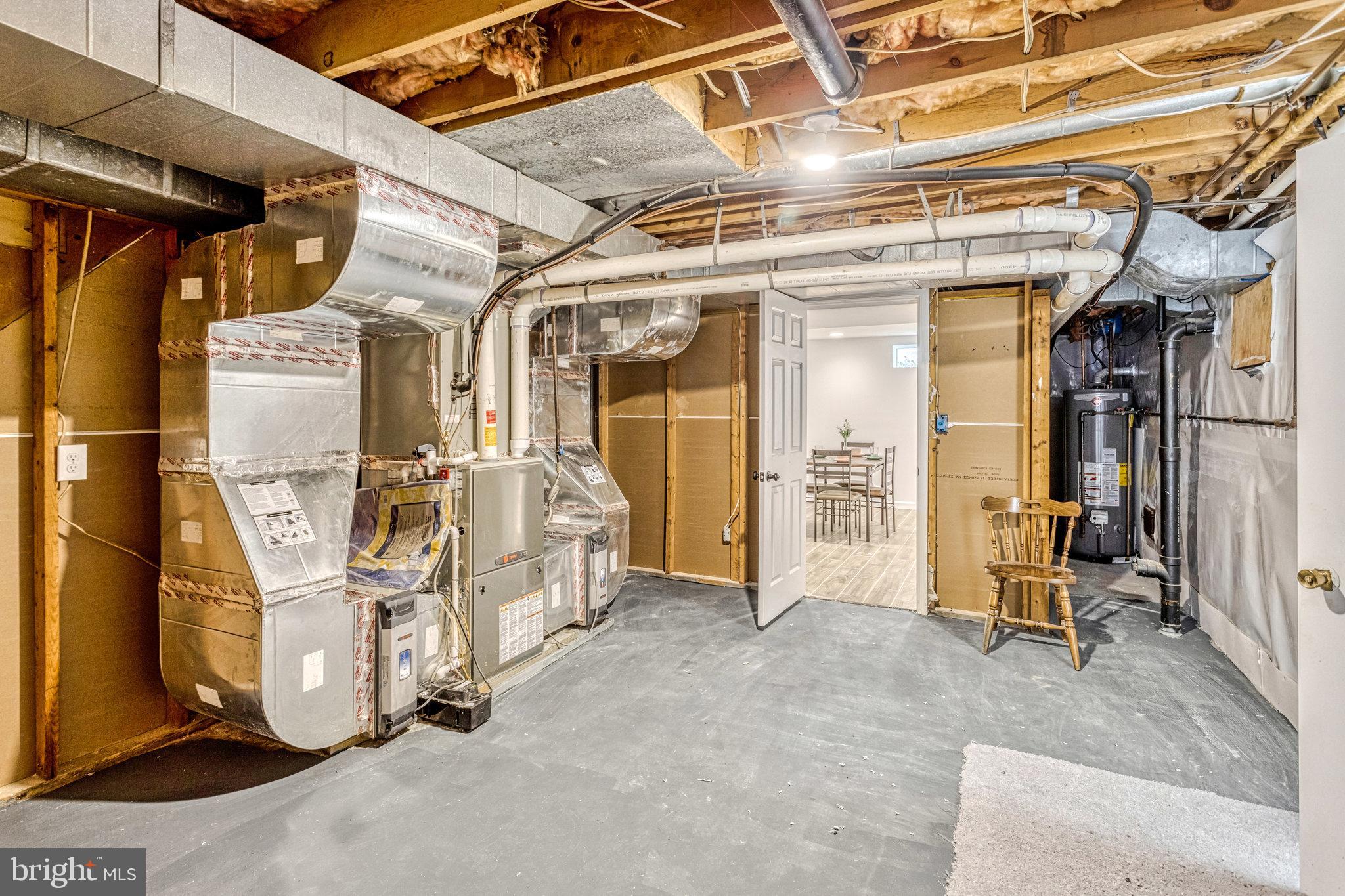 TWIN LAKES - Residential