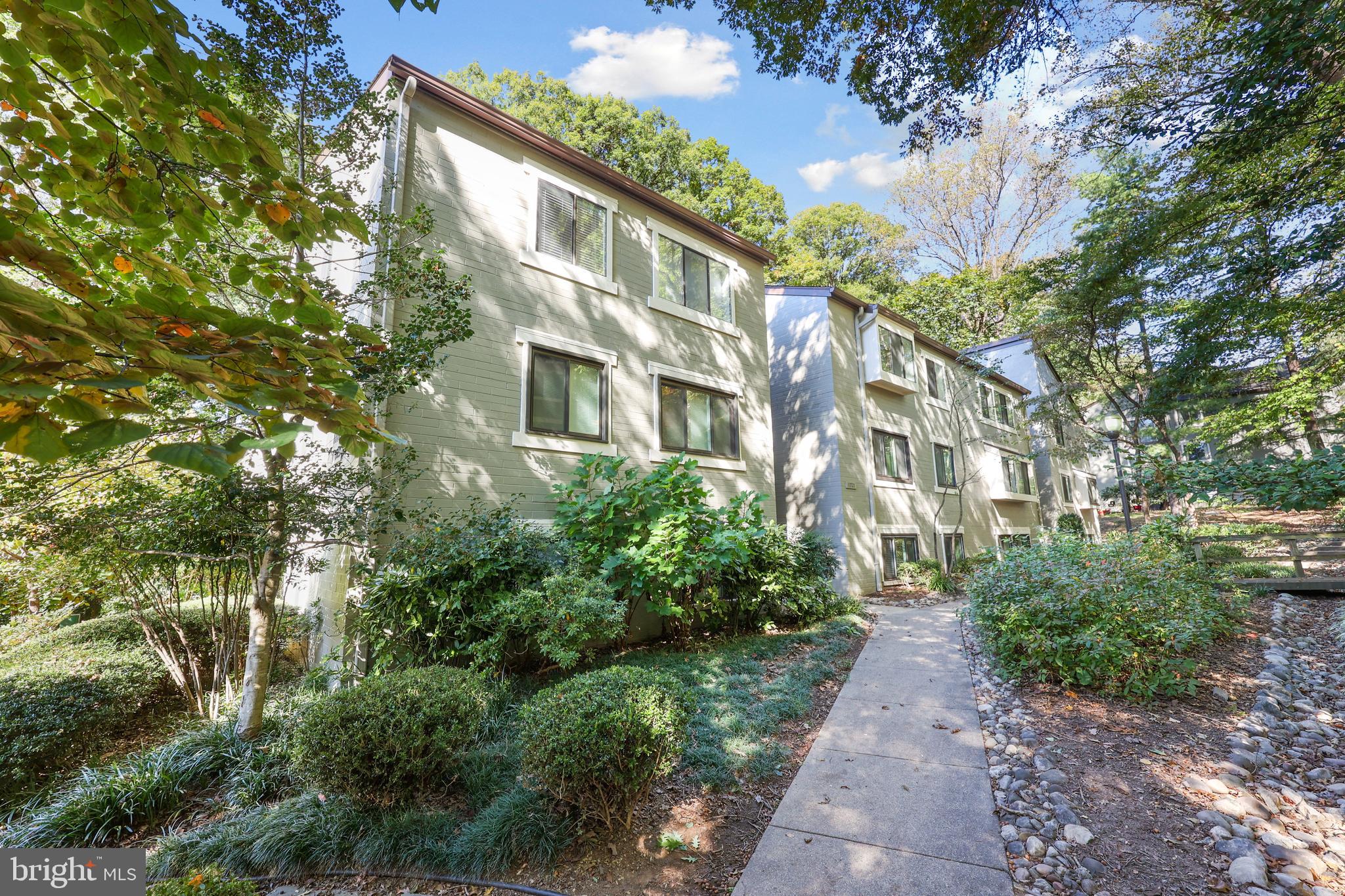 11721 KARBON HILL COURT T2