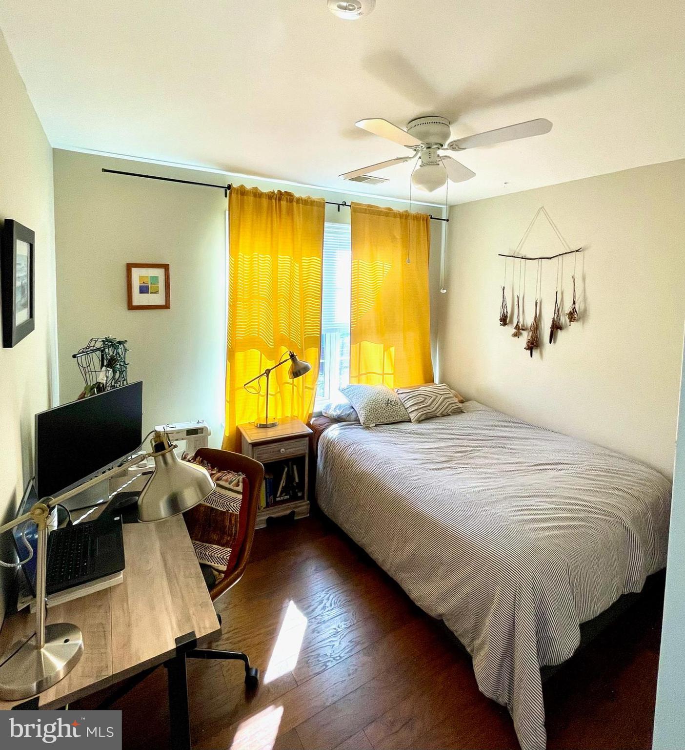 LOUDOUN PARKWAY CENTER - Residential Lease