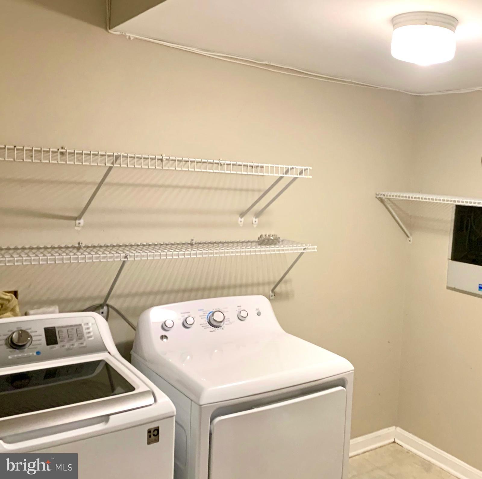 LOUDOUN PARKWAY CENTER - Residential Lease