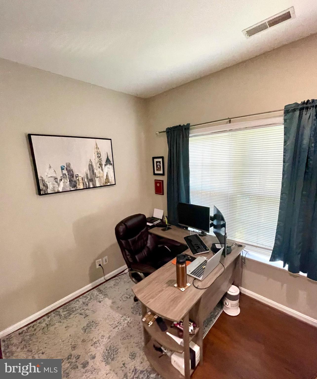 LOUDOUN PARKWAY CENTER - Residential Lease