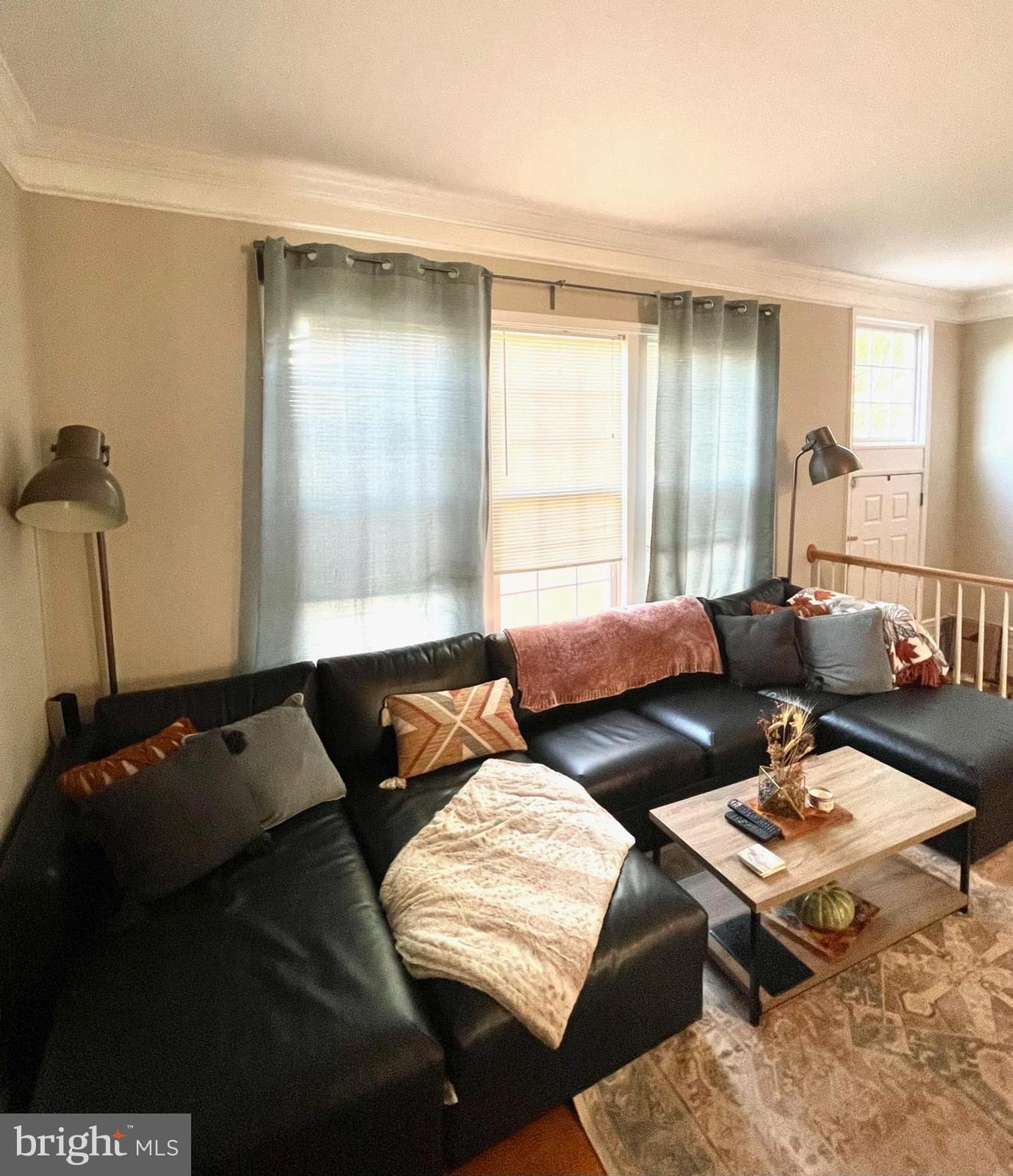 LOUDOUN PARKWAY CENTER - Residential Lease