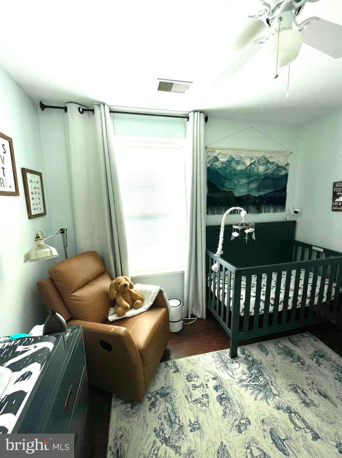 LOUDOUN PARKWAY CENTER - Residential Lease