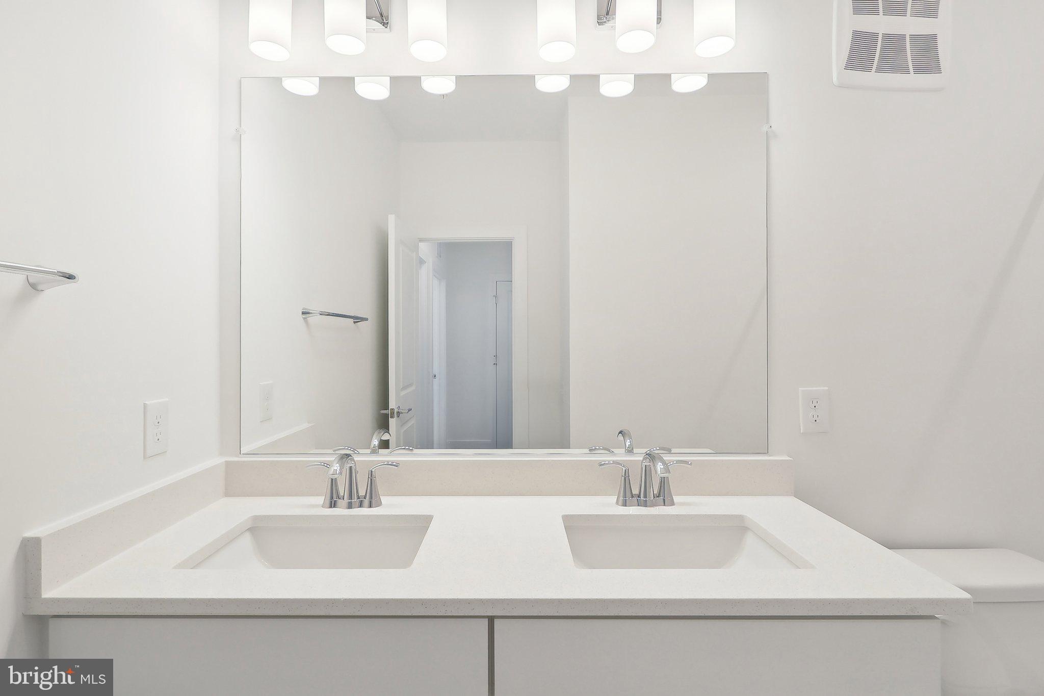 BELMONT OVERLOOK - Residential Lease