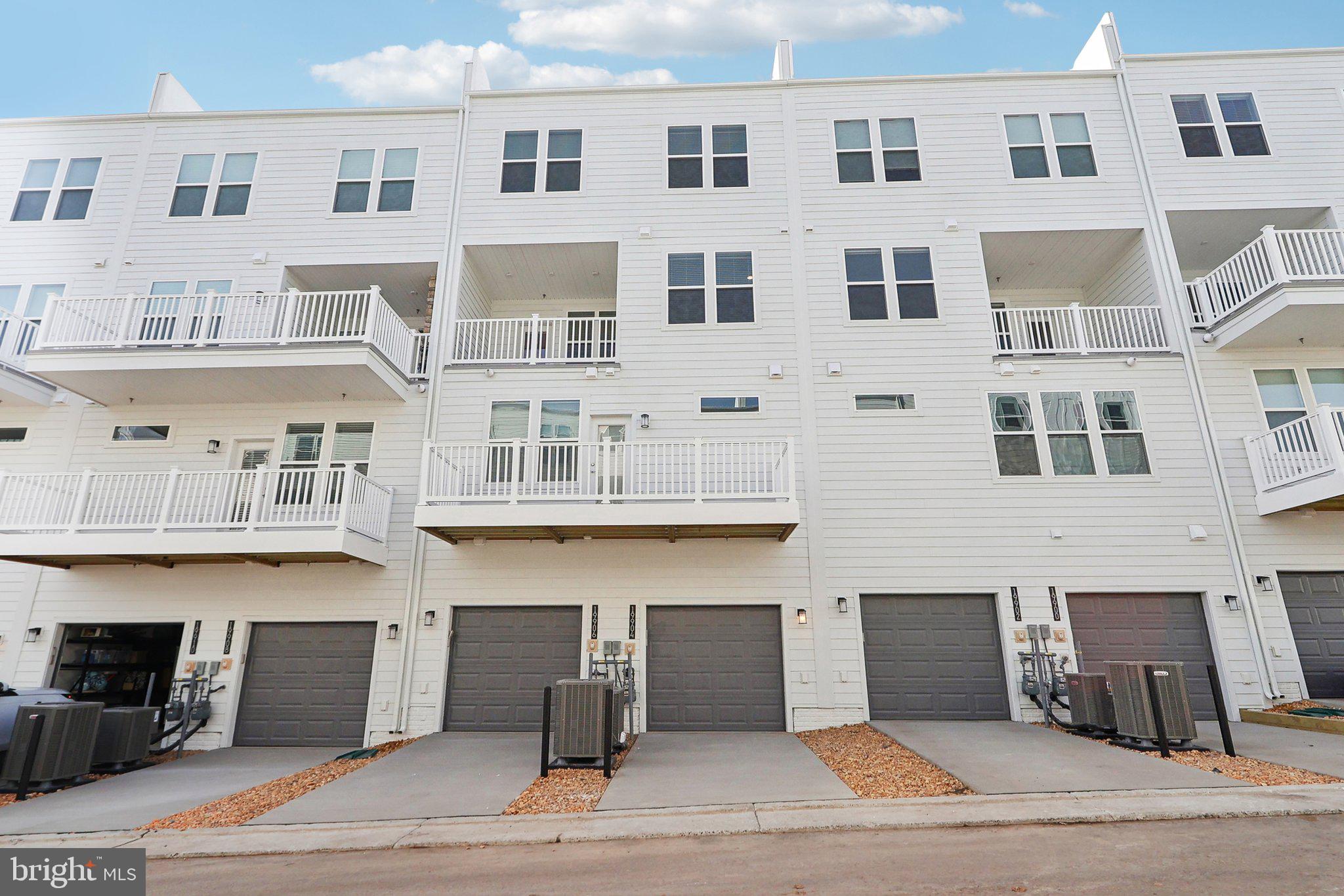 BELMONT OVERLOOK - Residential Lease