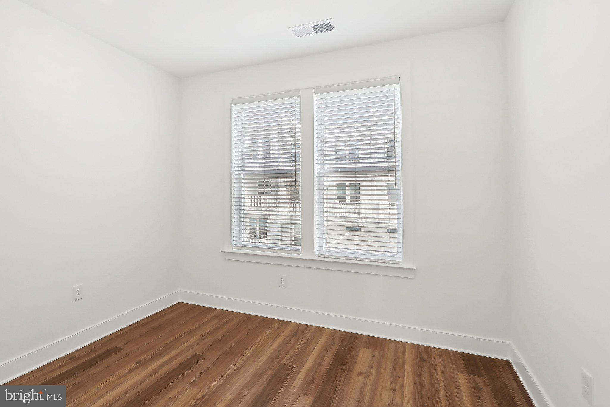 BELMONT OVERLOOK - Residential Lease