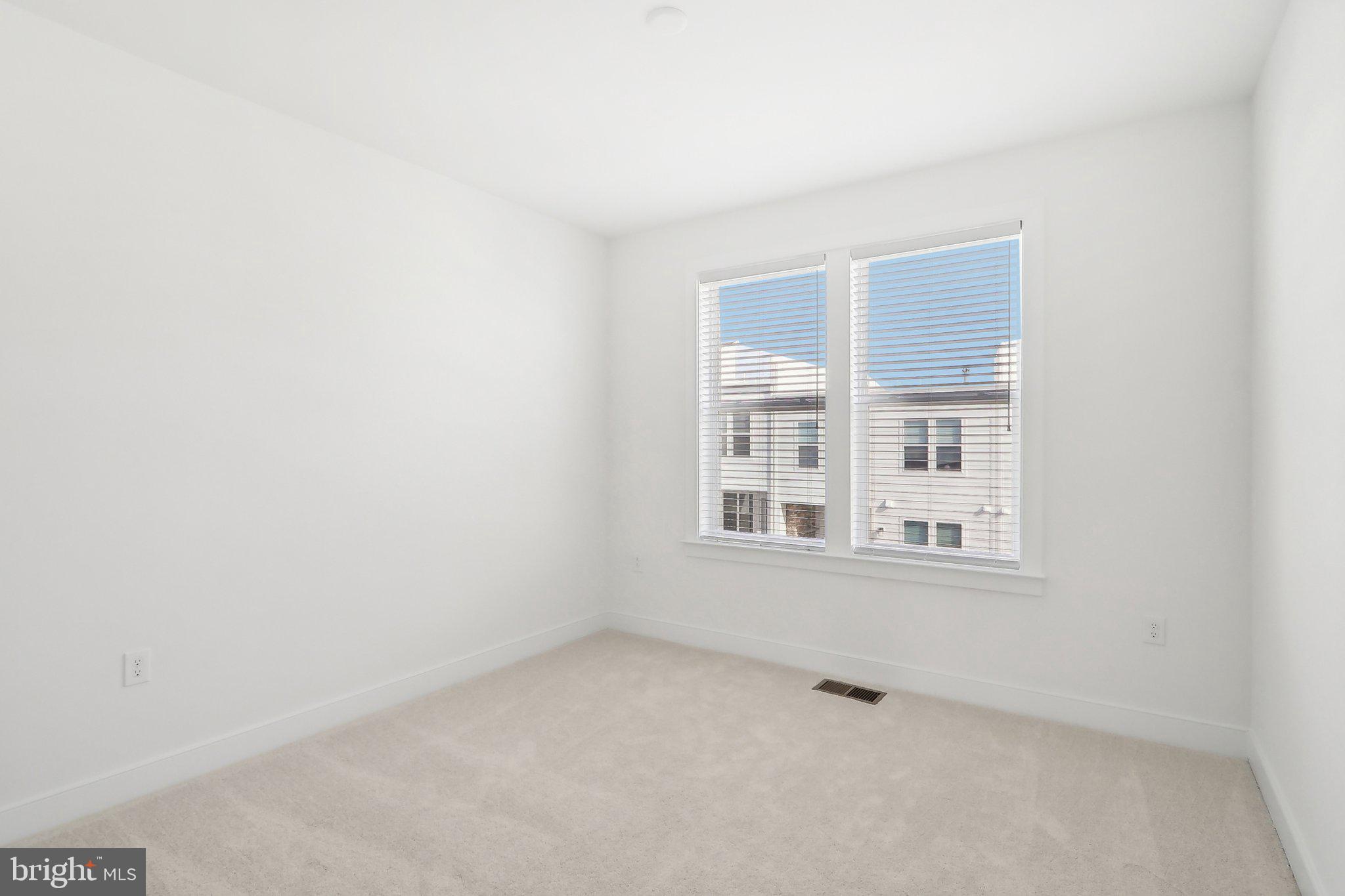 BELMONT OVERLOOK - Residential Lease