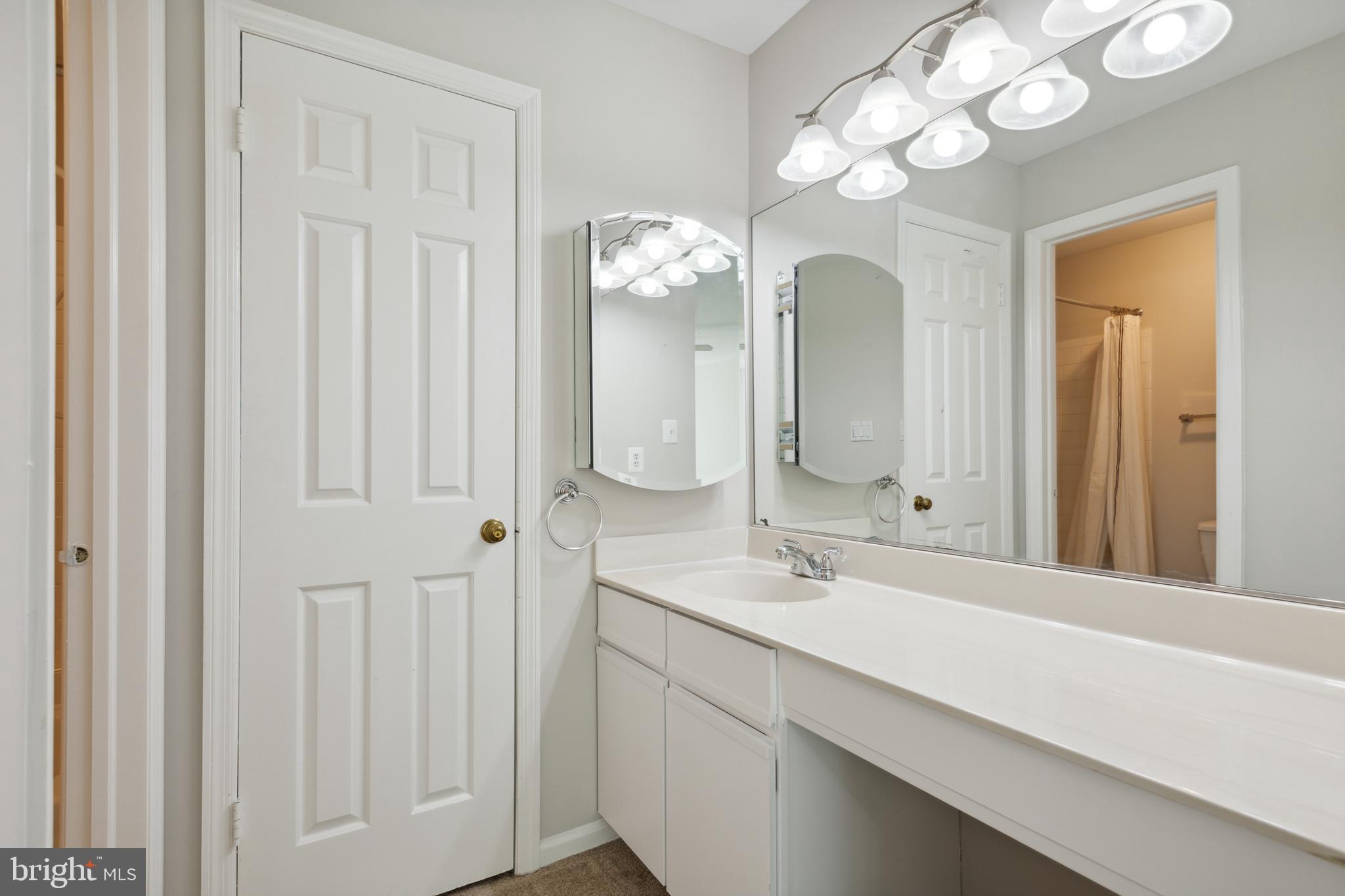 CARR AT PINECREST - Residential