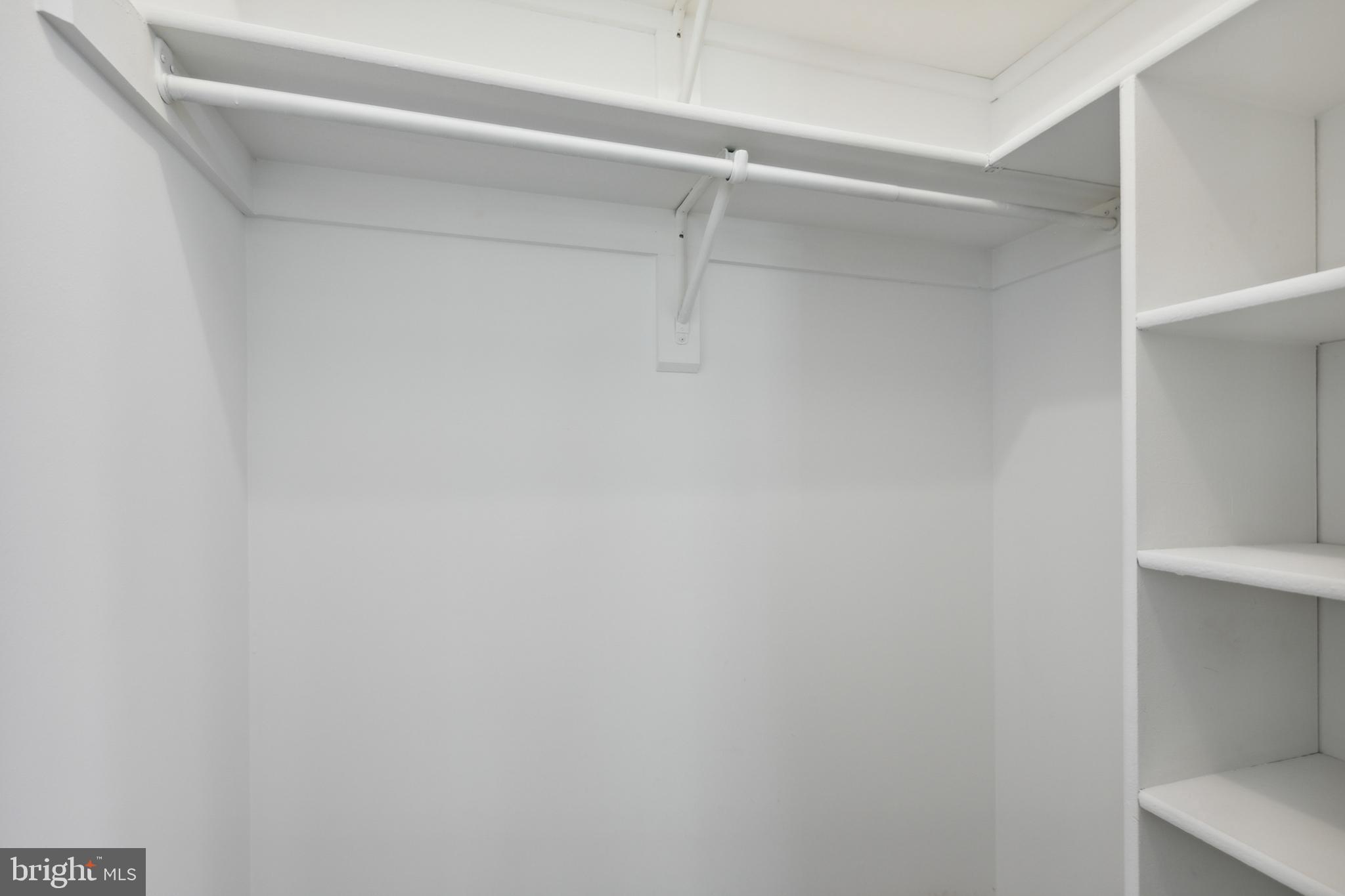 CARR AT PINECREST - Residential