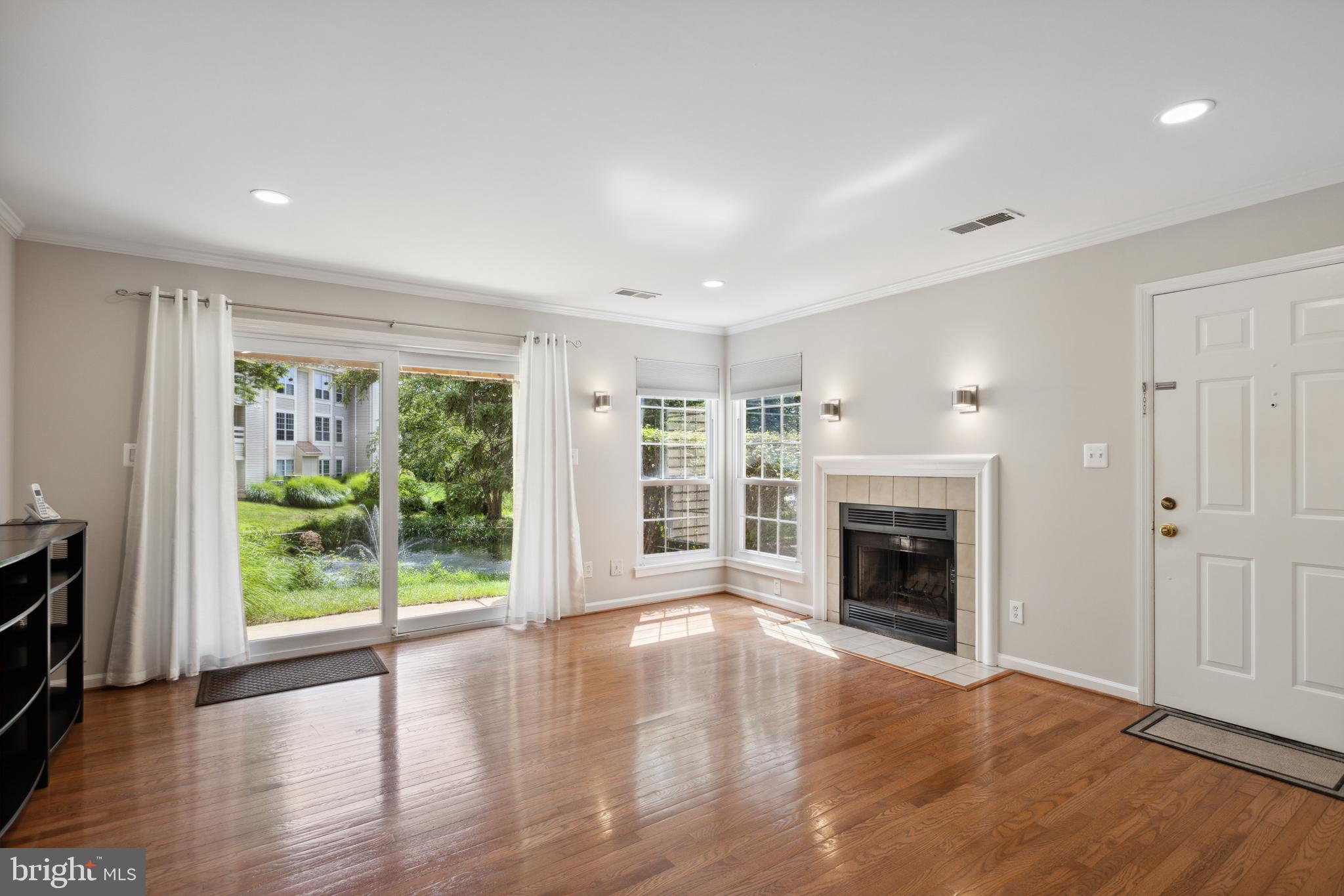 CARR AT PINECREST - Residential