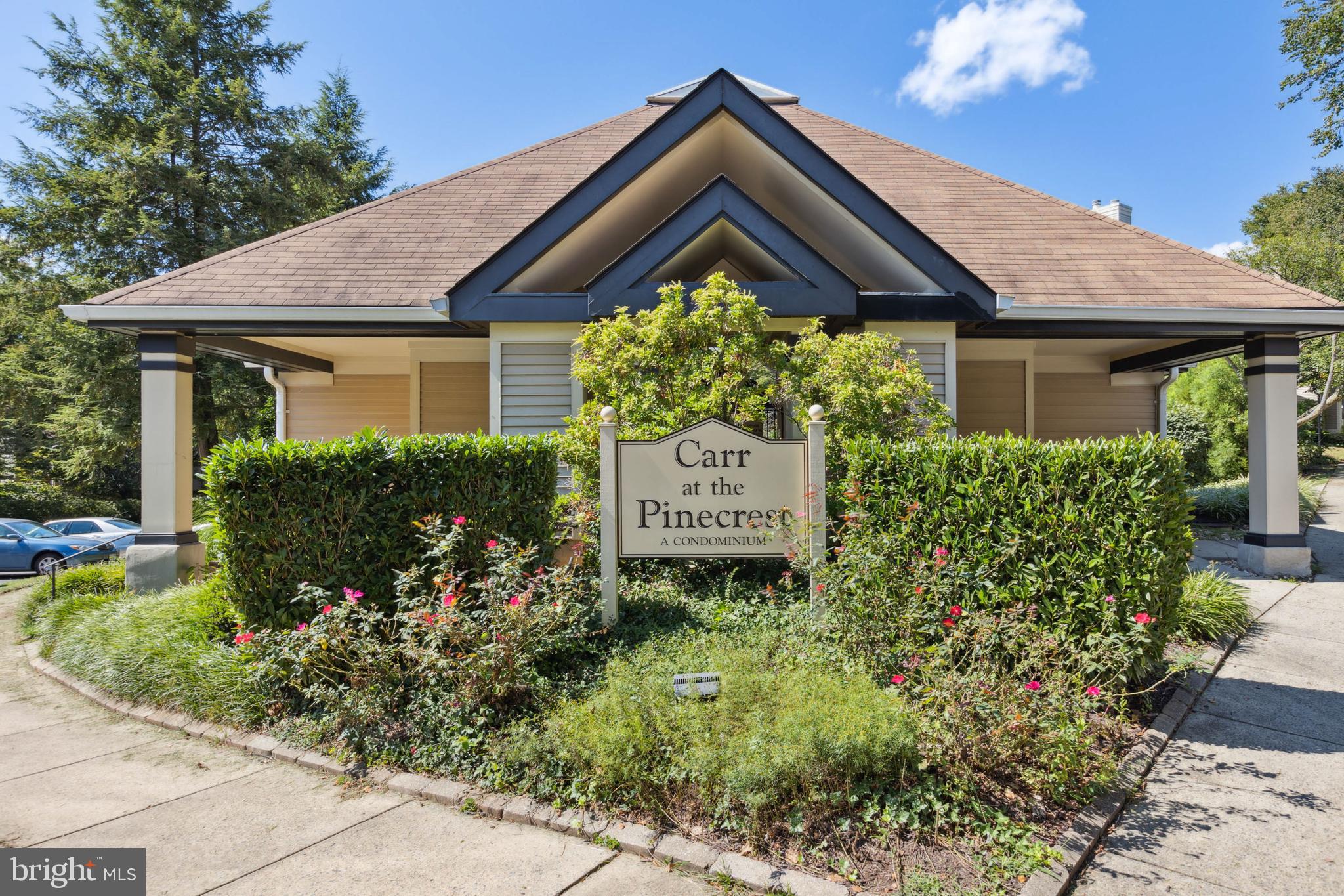 CARR AT PINECREST - Residential