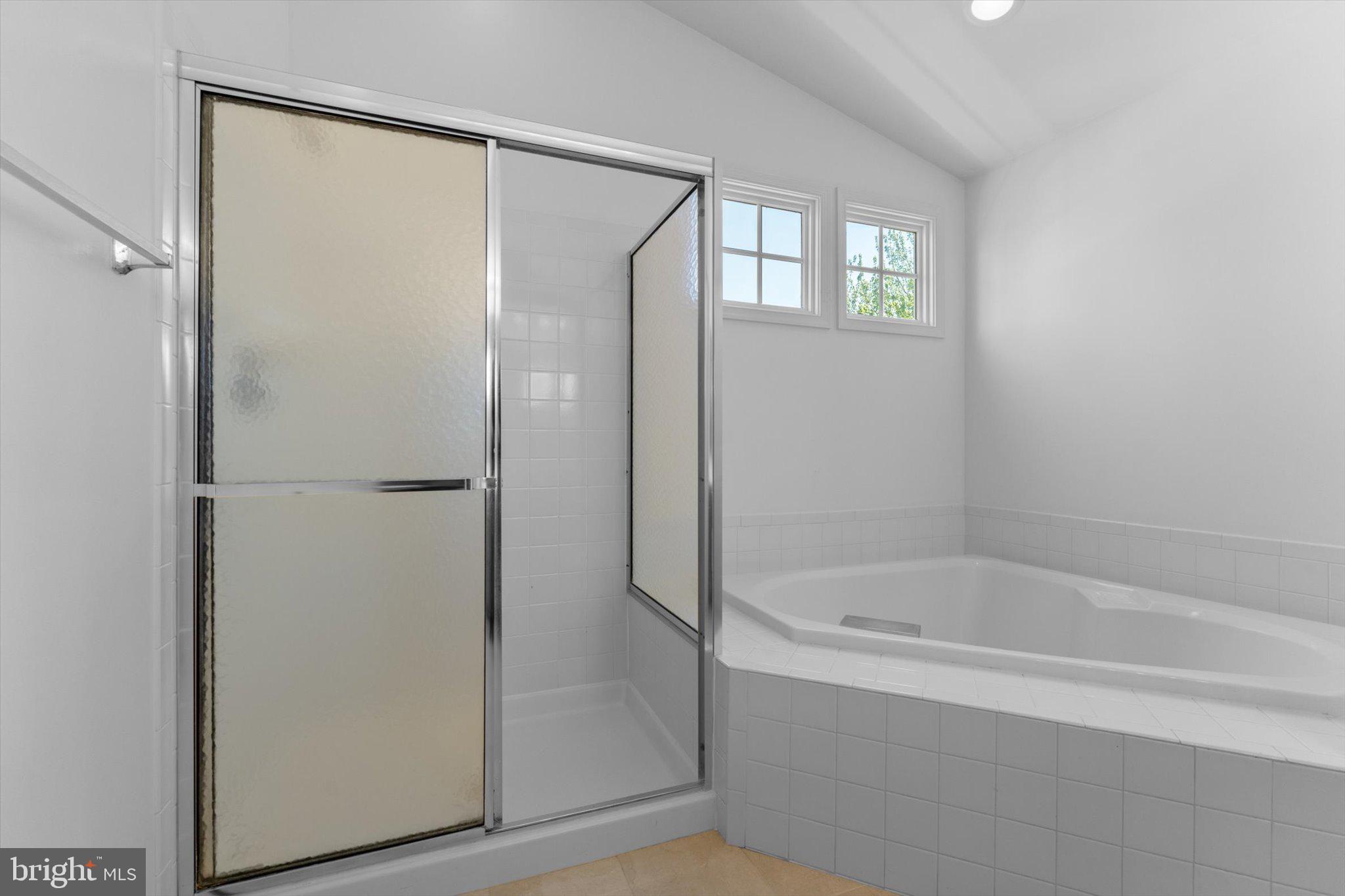 ROCKHILL CENTER ESTATES - Residential Lease