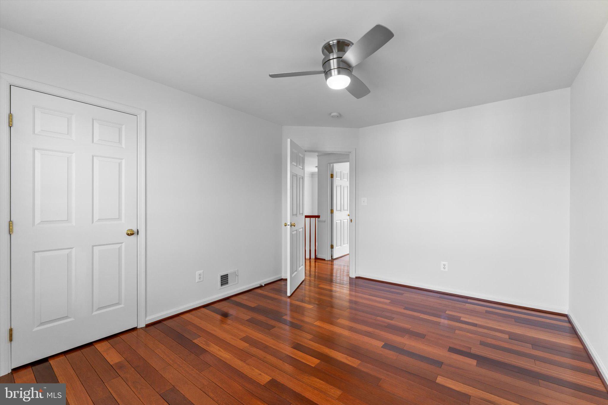 ROCKHILL CENTER ESTATES - Residential Lease