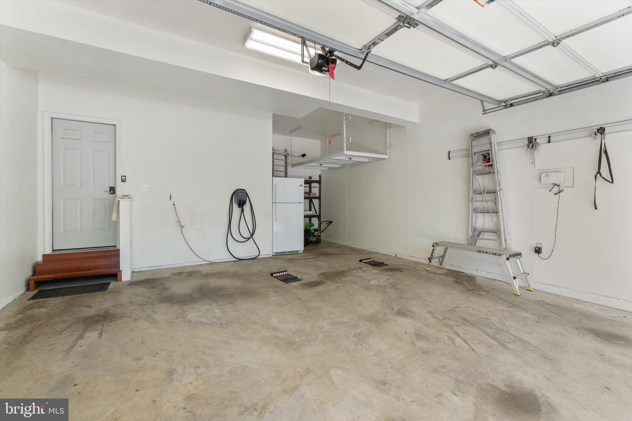 ROCKHILL CENTER ESTATES - Residential Lease