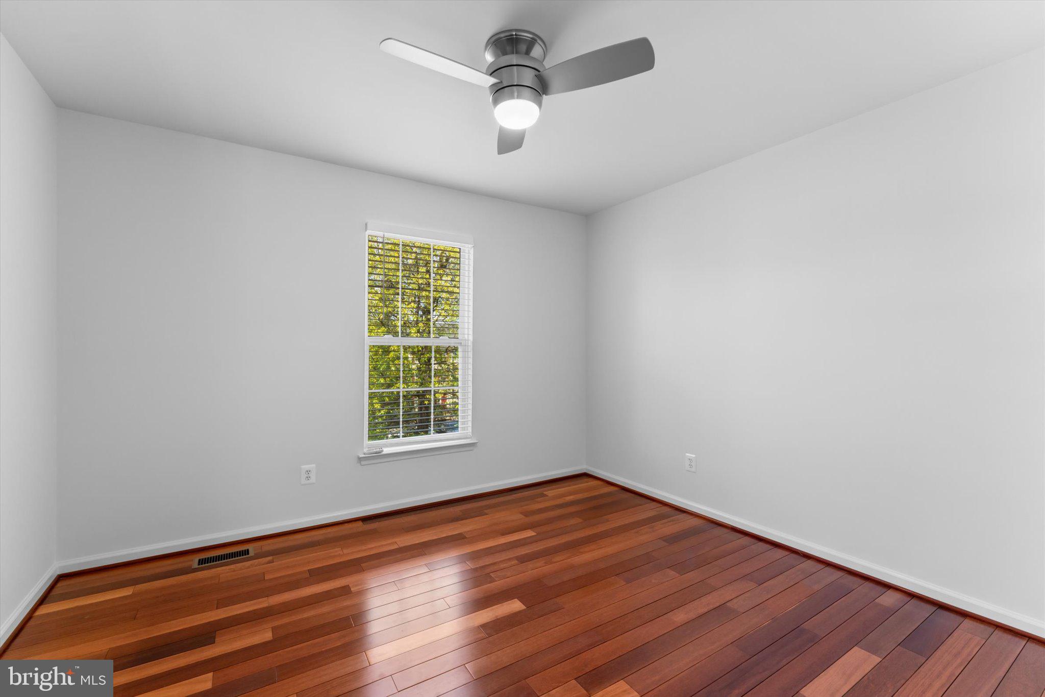 ROCKHILL CENTER ESTATES - Residential Lease