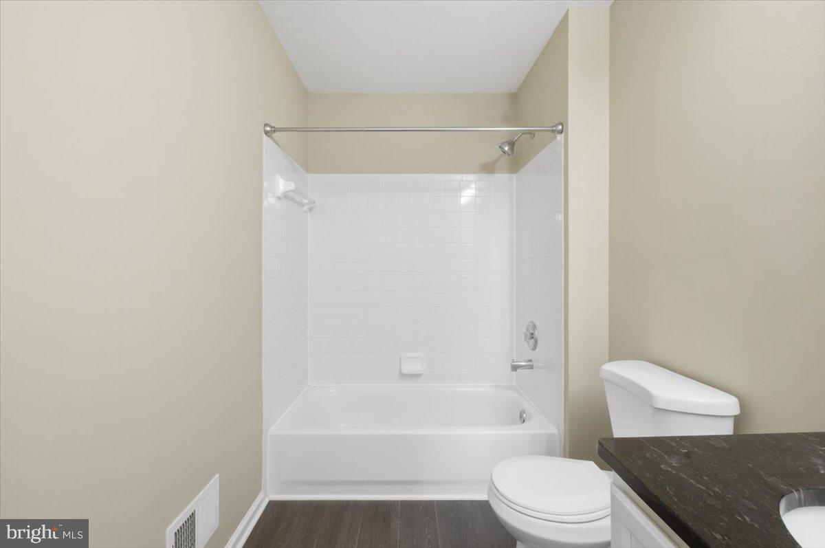 WELLINGTON/CLOVERHILL CONDOS - Residential