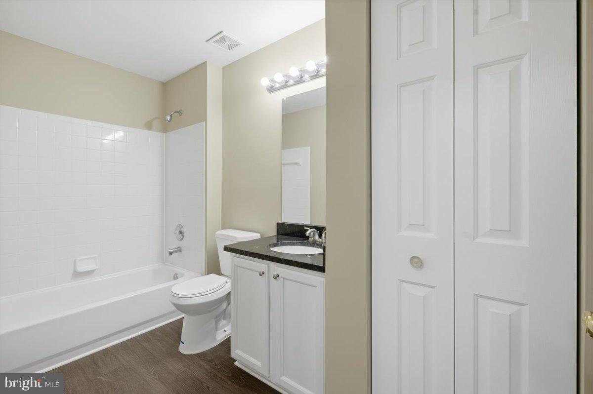 WELLINGTON/CLOVERHILL CONDOS - Residential