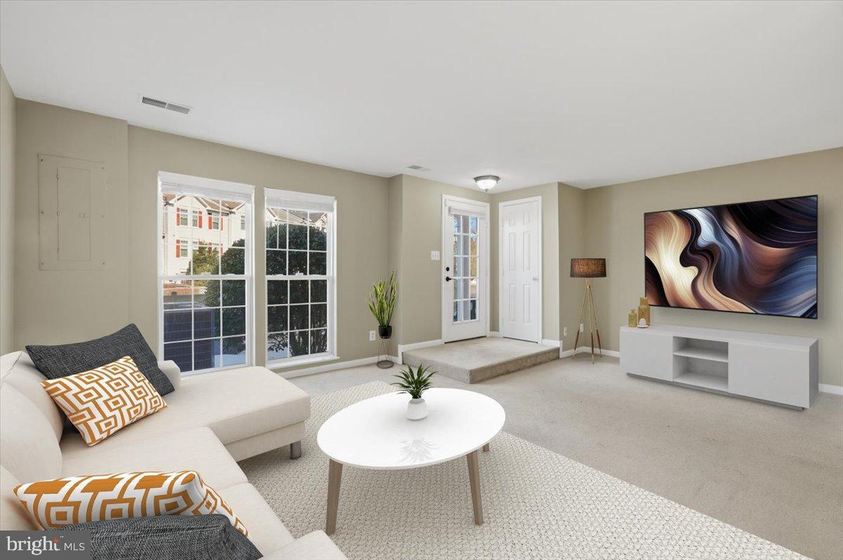 WELLINGTON/CLOVERHILL CONDOS - Residential